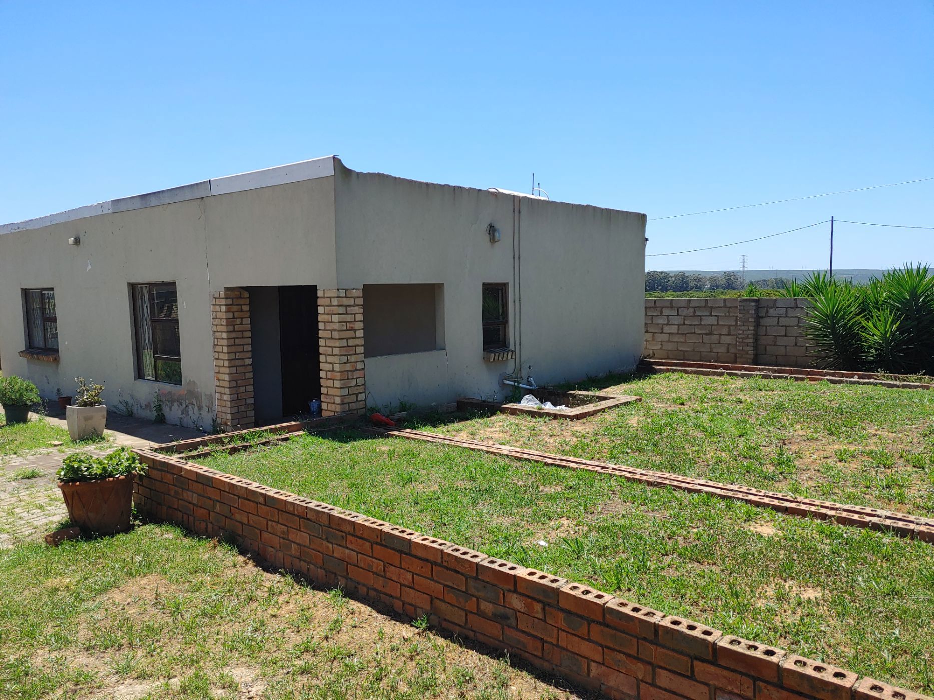 2 Bedroom House For Sale Azalea Park (Despatch) 1UK1644120 Pam