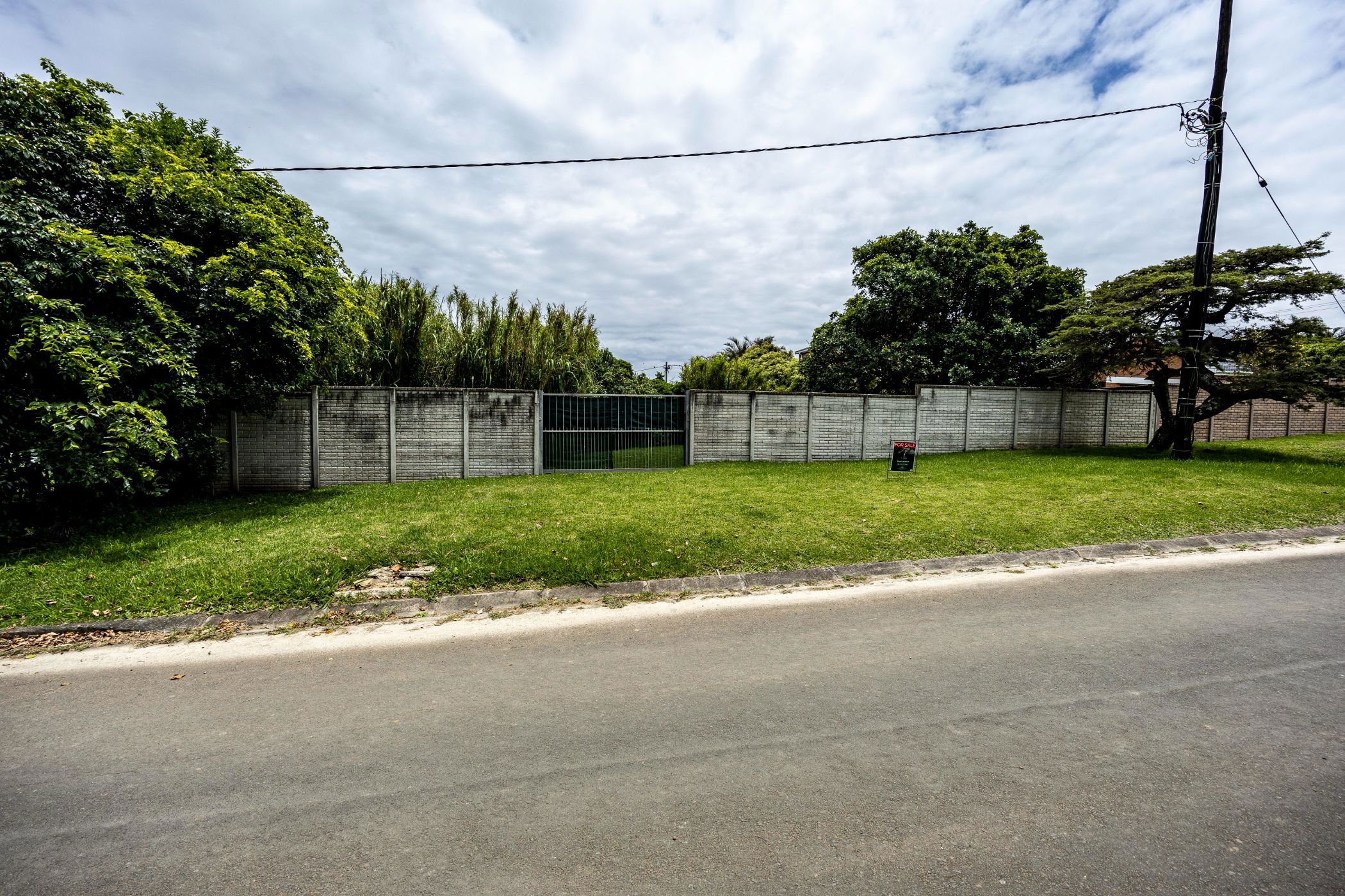 694 m2 Residential Vacant Land For Sale Sunrise on Sea 1ET1641755 Pam Golding Properties