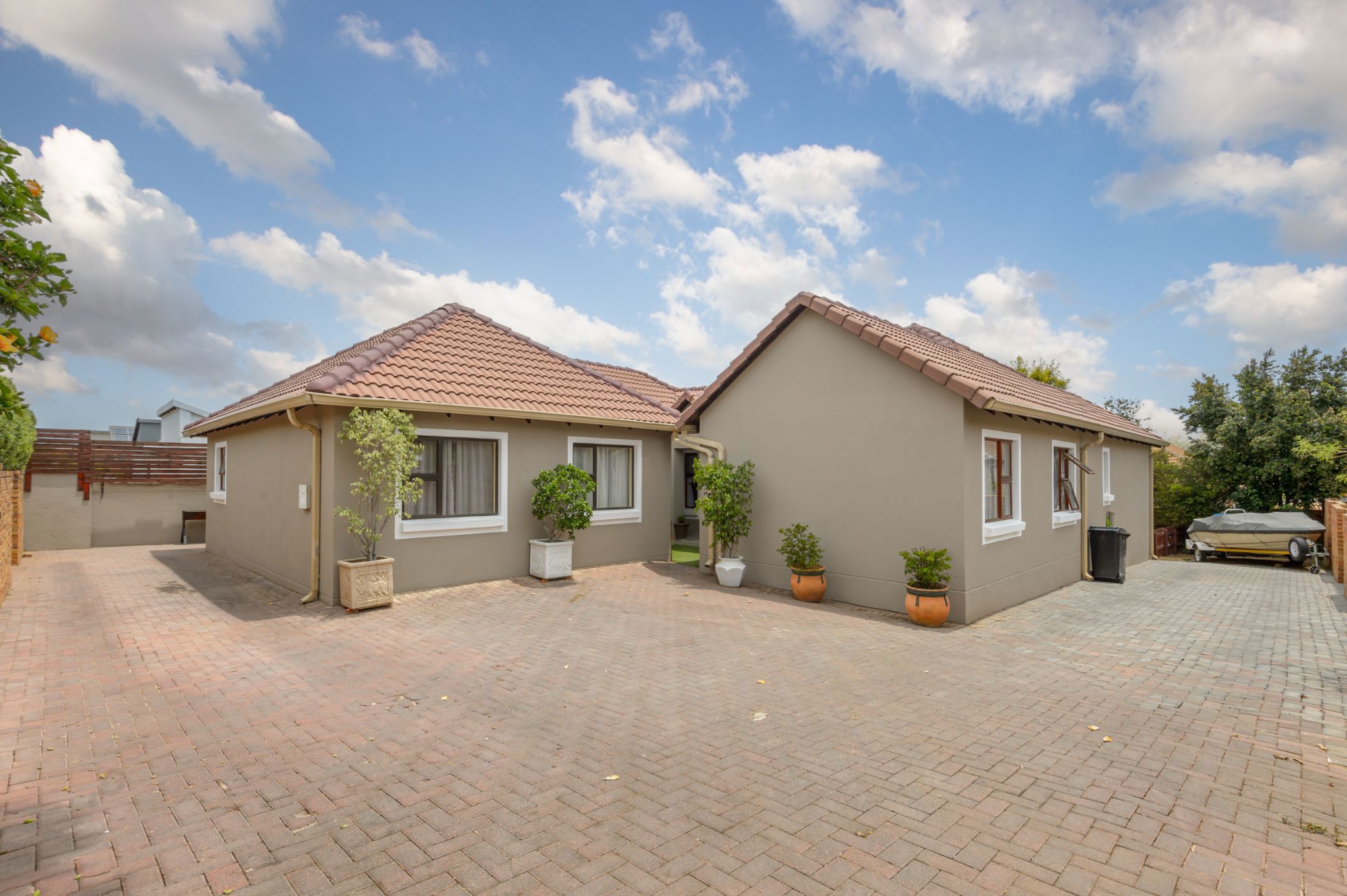 4 bedroom house for sale in Greenstone Hill