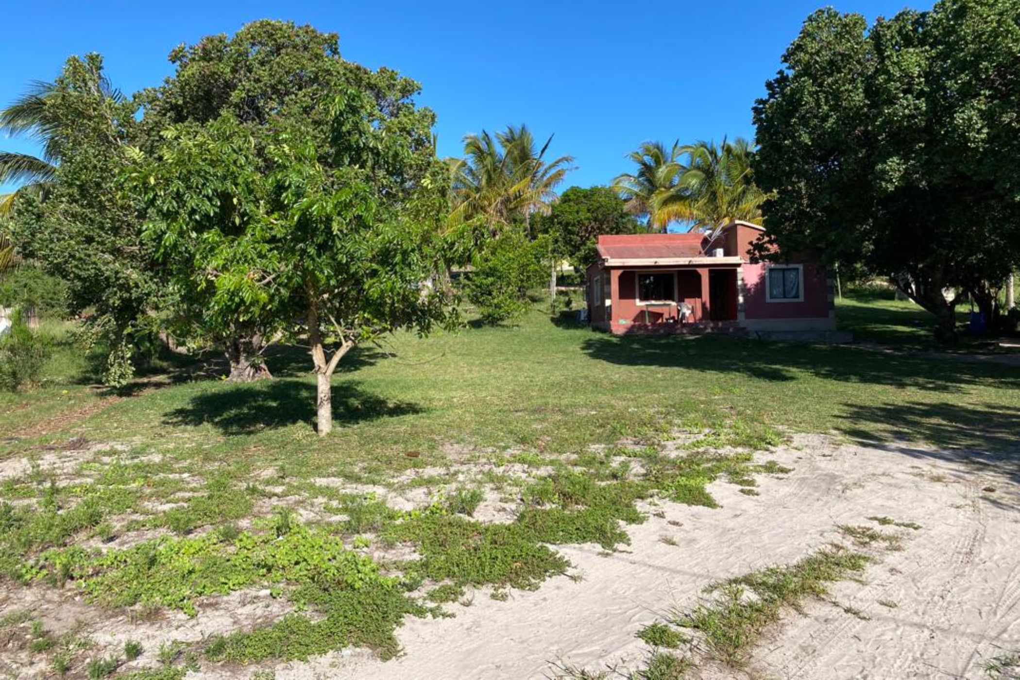 2 bedroom house for sale in Bilene (Mozambique)