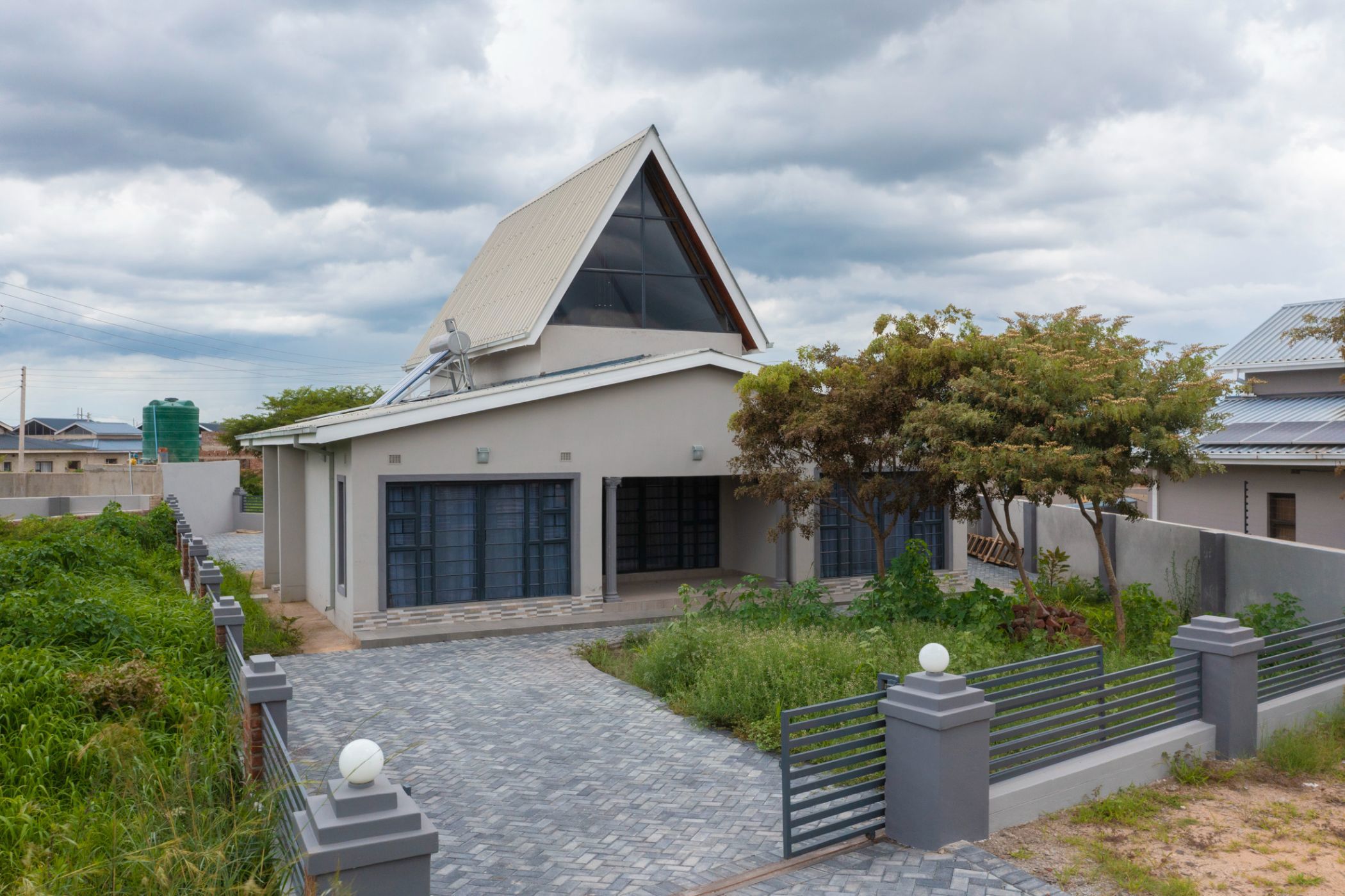 Cluster house for sale in Arlington (Zimbabwe)