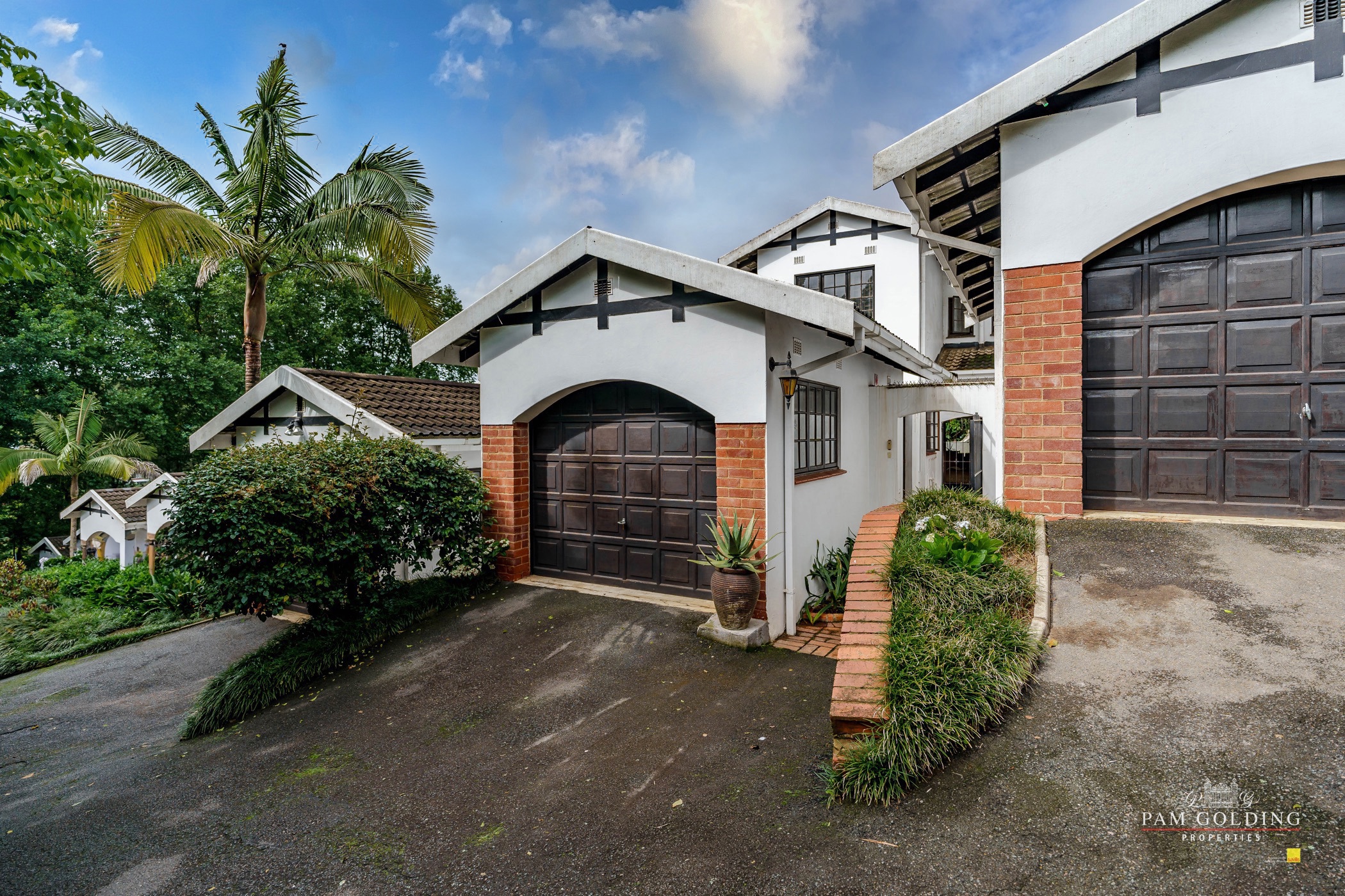 2 Bedroom Townhouse For Sale Hillcrest (Upper Highway) 1KF1642033