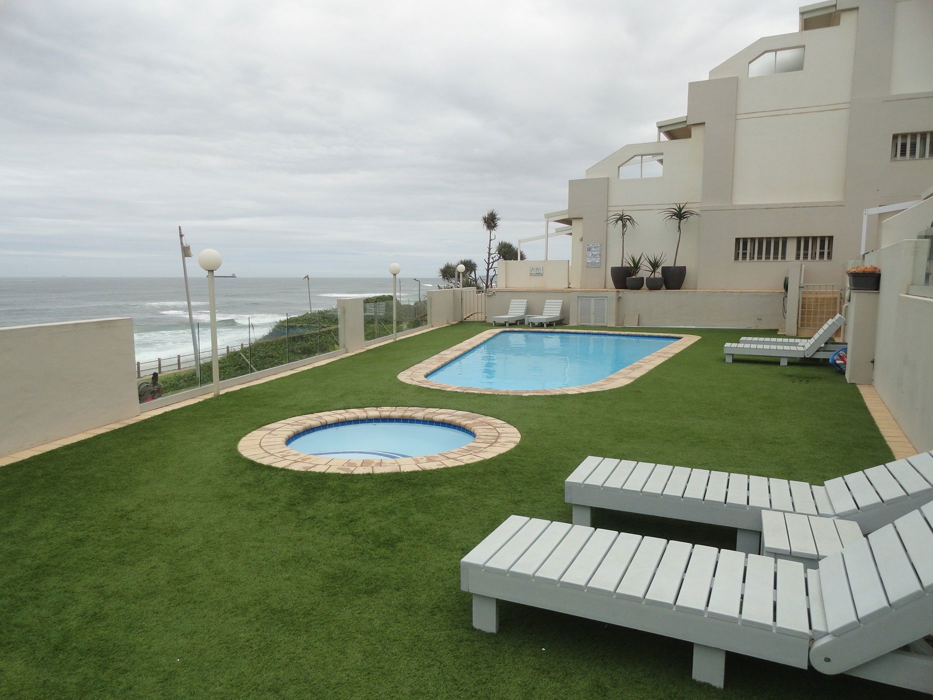 2 Bedroom Apartment For Sale uMhlanga Rocks 1ND1643195 Pam