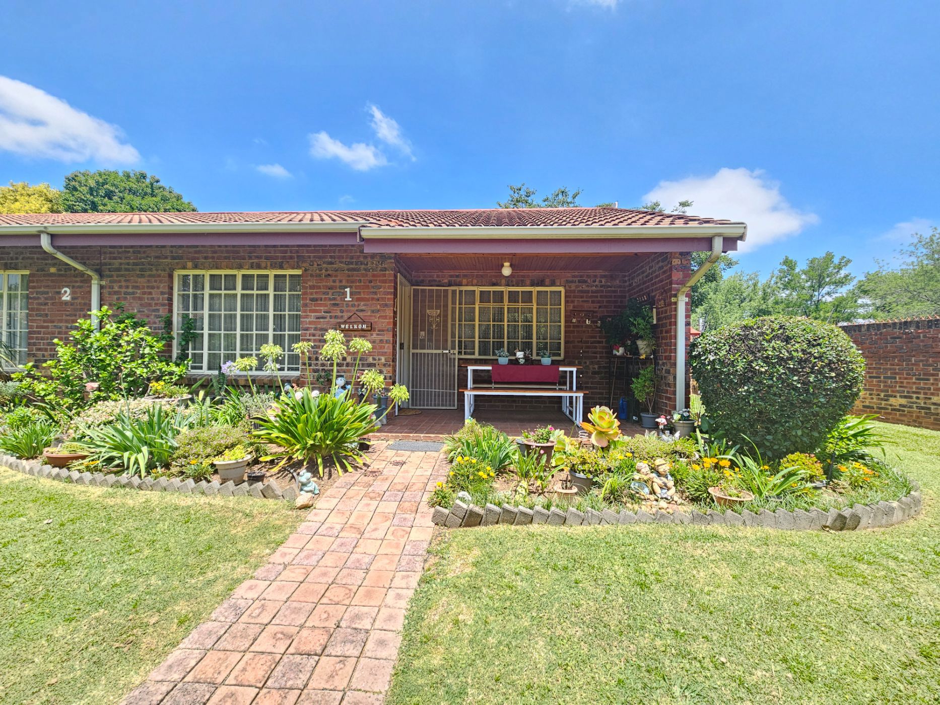 1 bedroom townhouse for sale in Newcastle