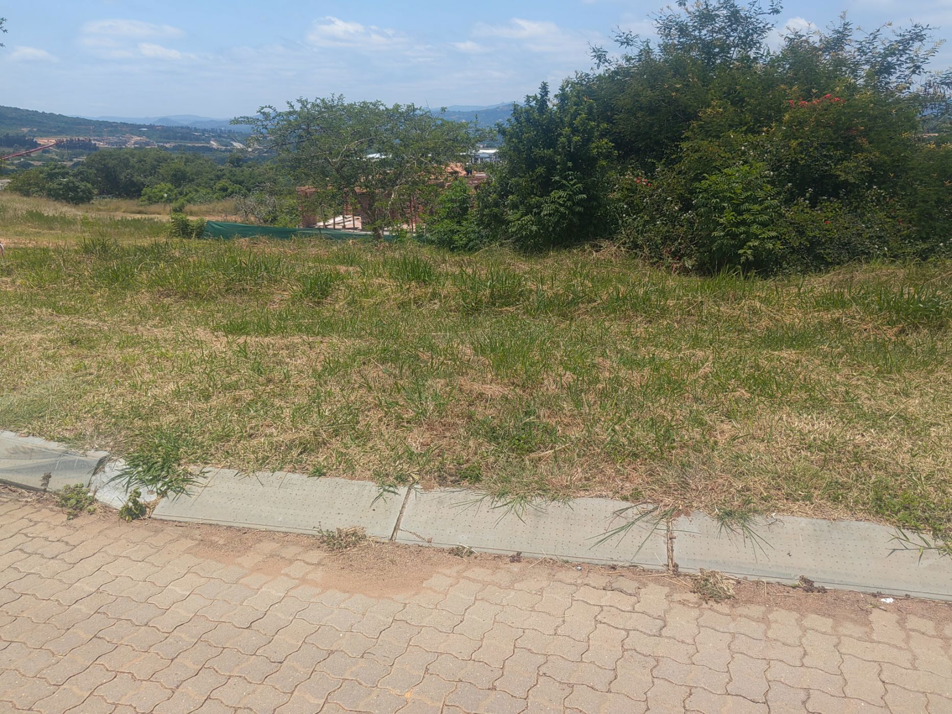 585 m&sup2; residential vacant land for sale in Riverside Park