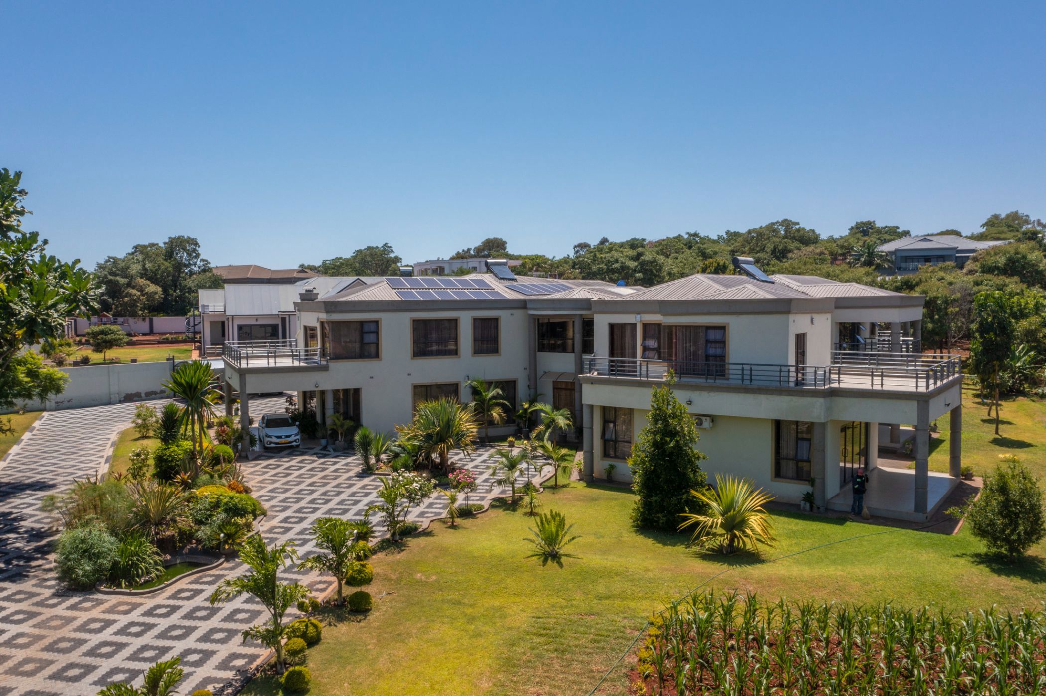 6 bedroom house for sale in Gletwin Park (Zimbabwe)