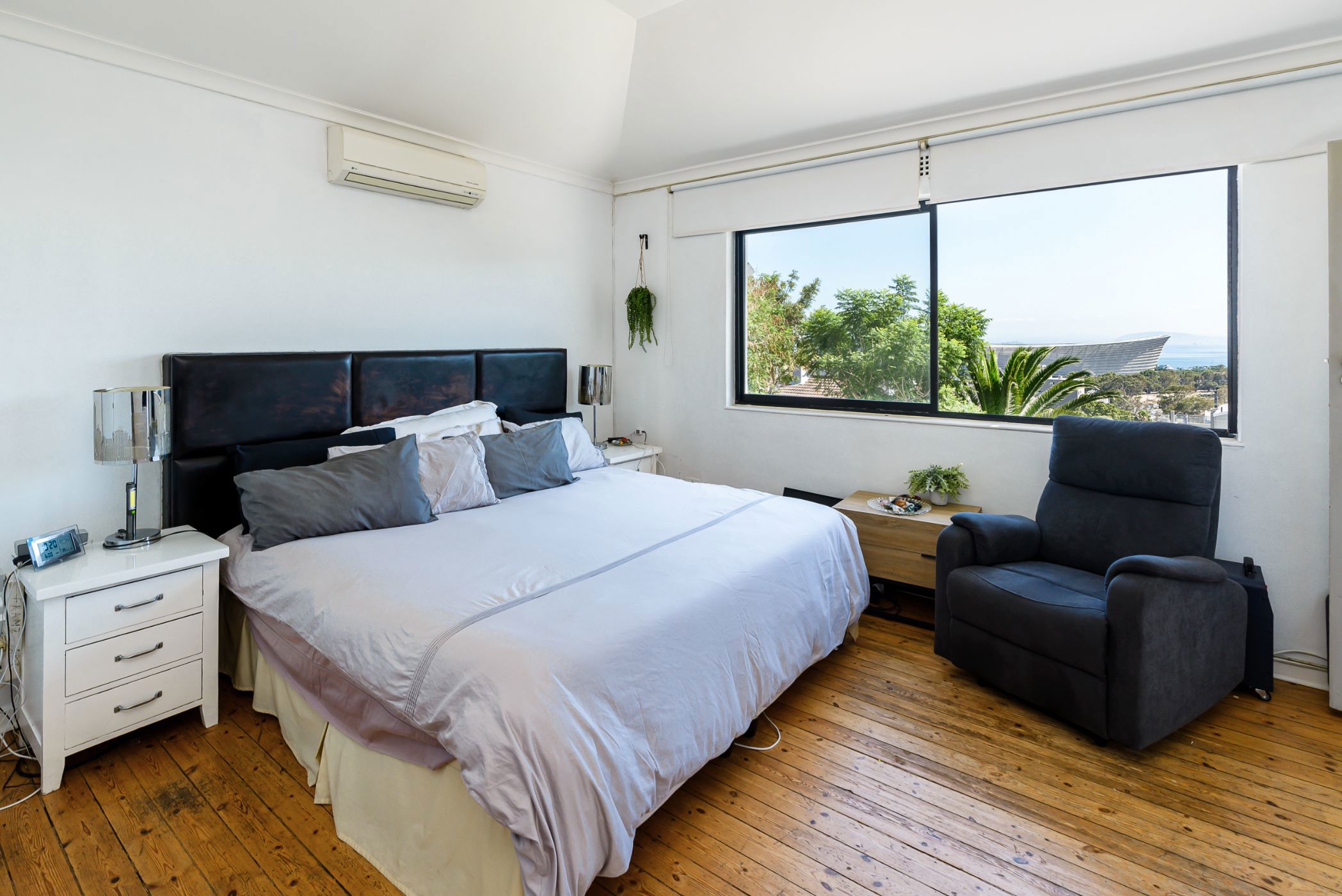 5 Bedroom House For Sale Green Point (Cape Town) AS1642333 Pam