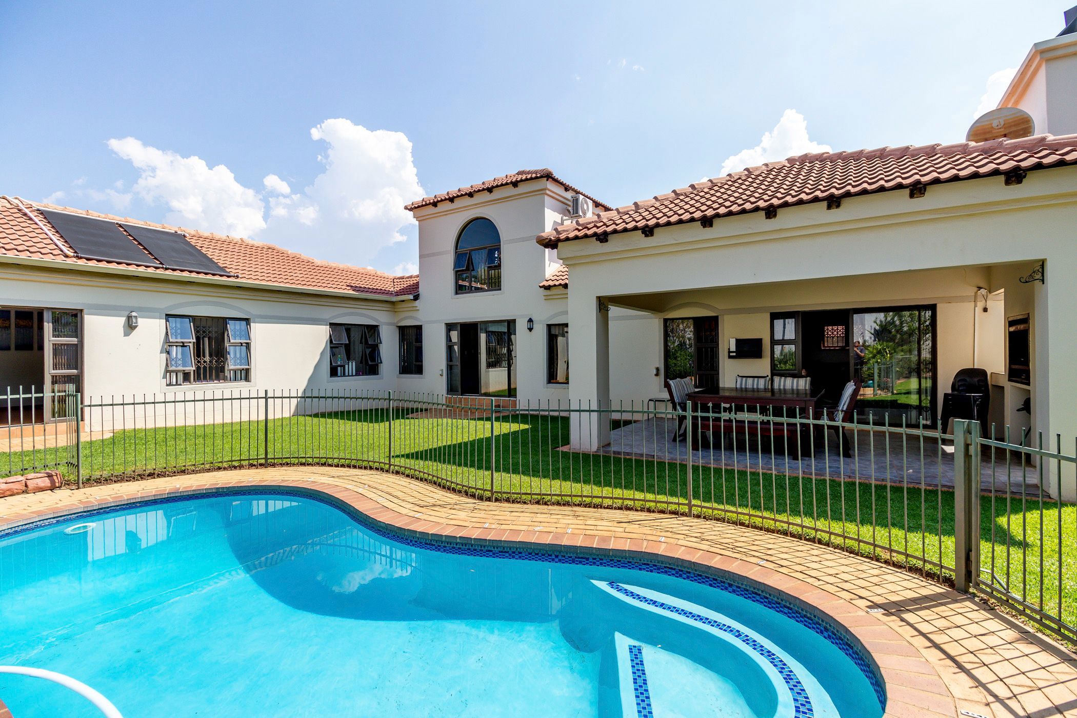 3 Bedroom Cluster House For Sale Craigavon FW1644314 Pam Golding