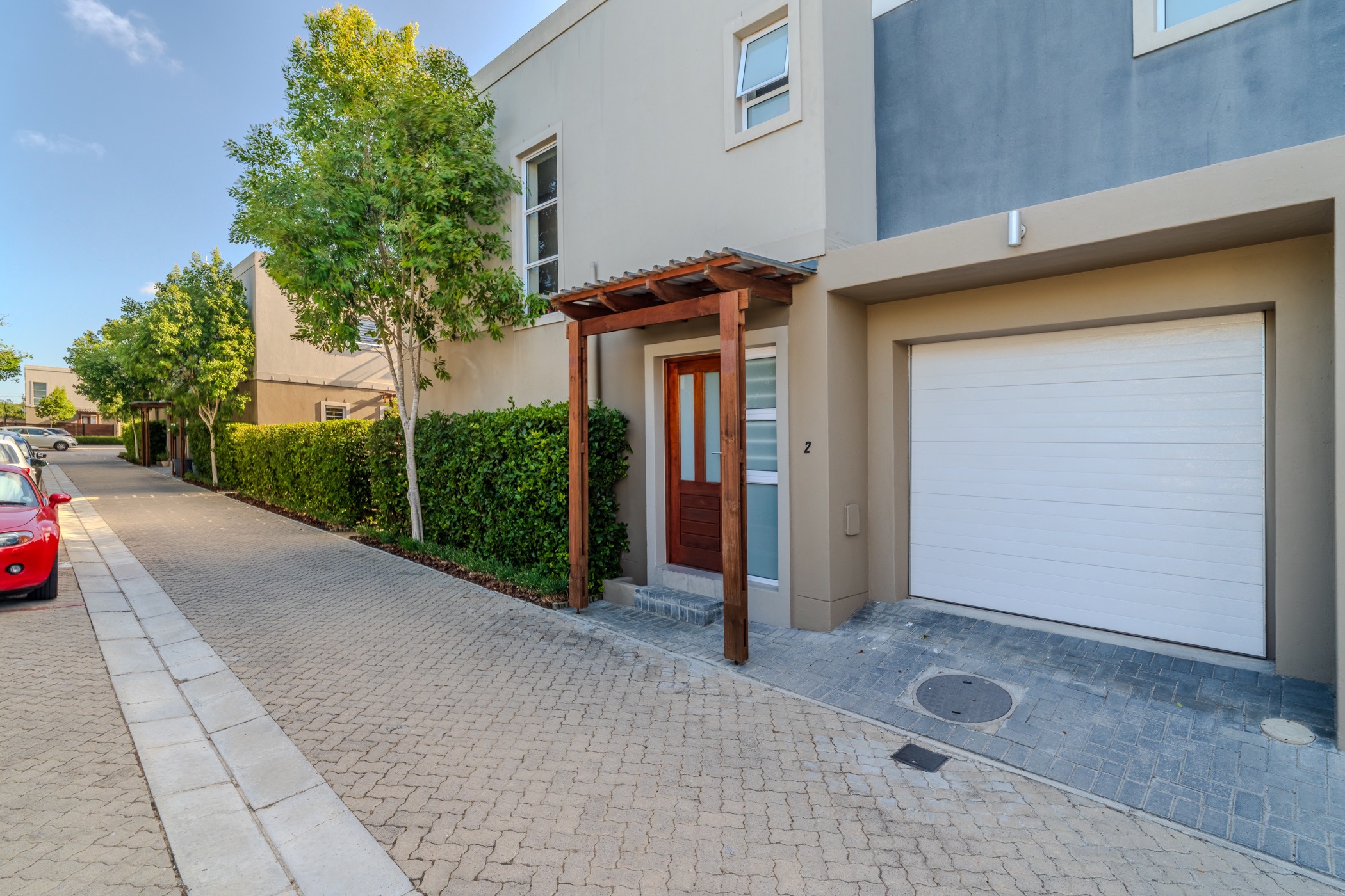 3 Bedroom Security Complex Home For Sale Observatory (Cape Town