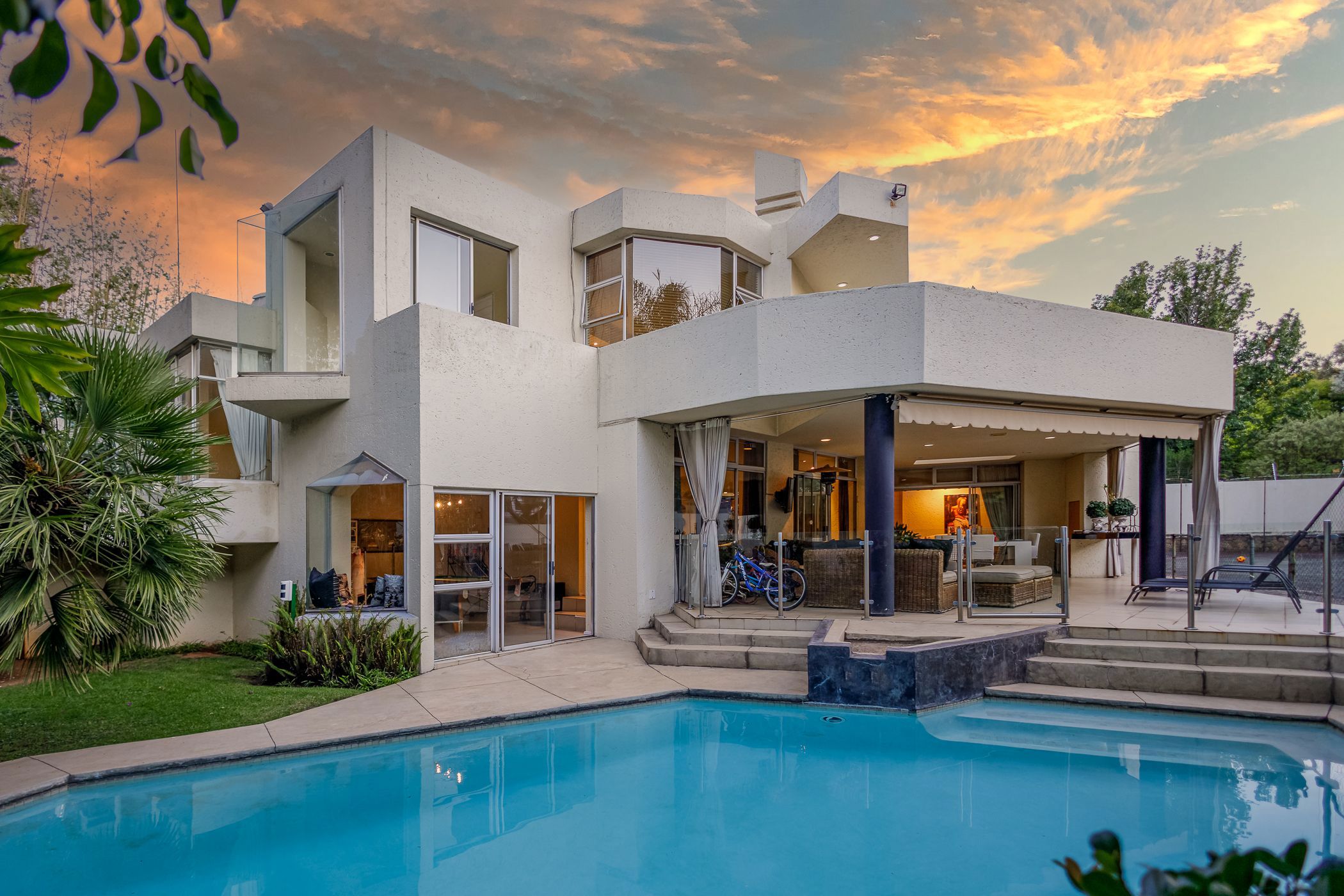 4 bedroom house for sale in Waverley (Johannesburg)