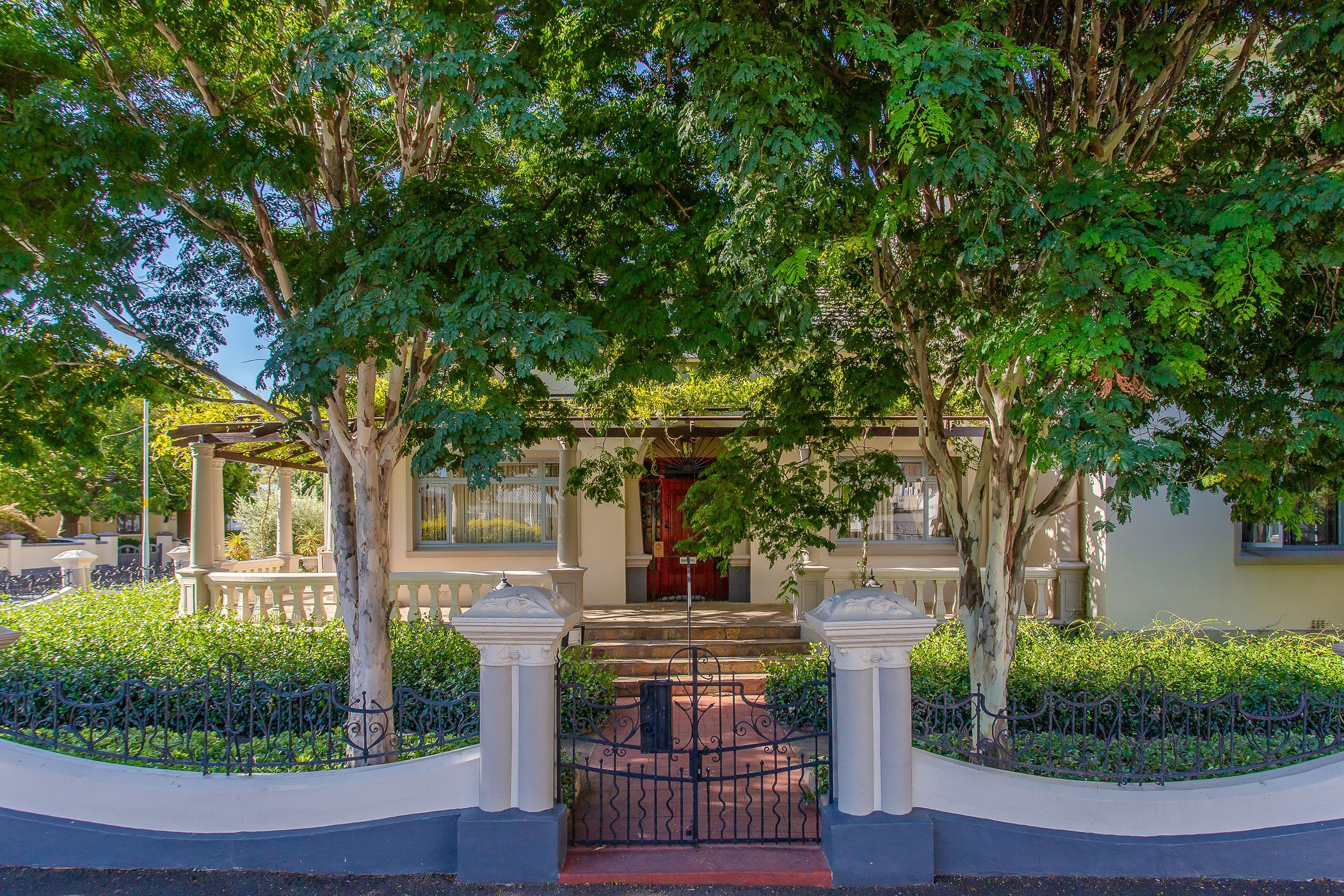 6 bedroom house for sale in Paarl