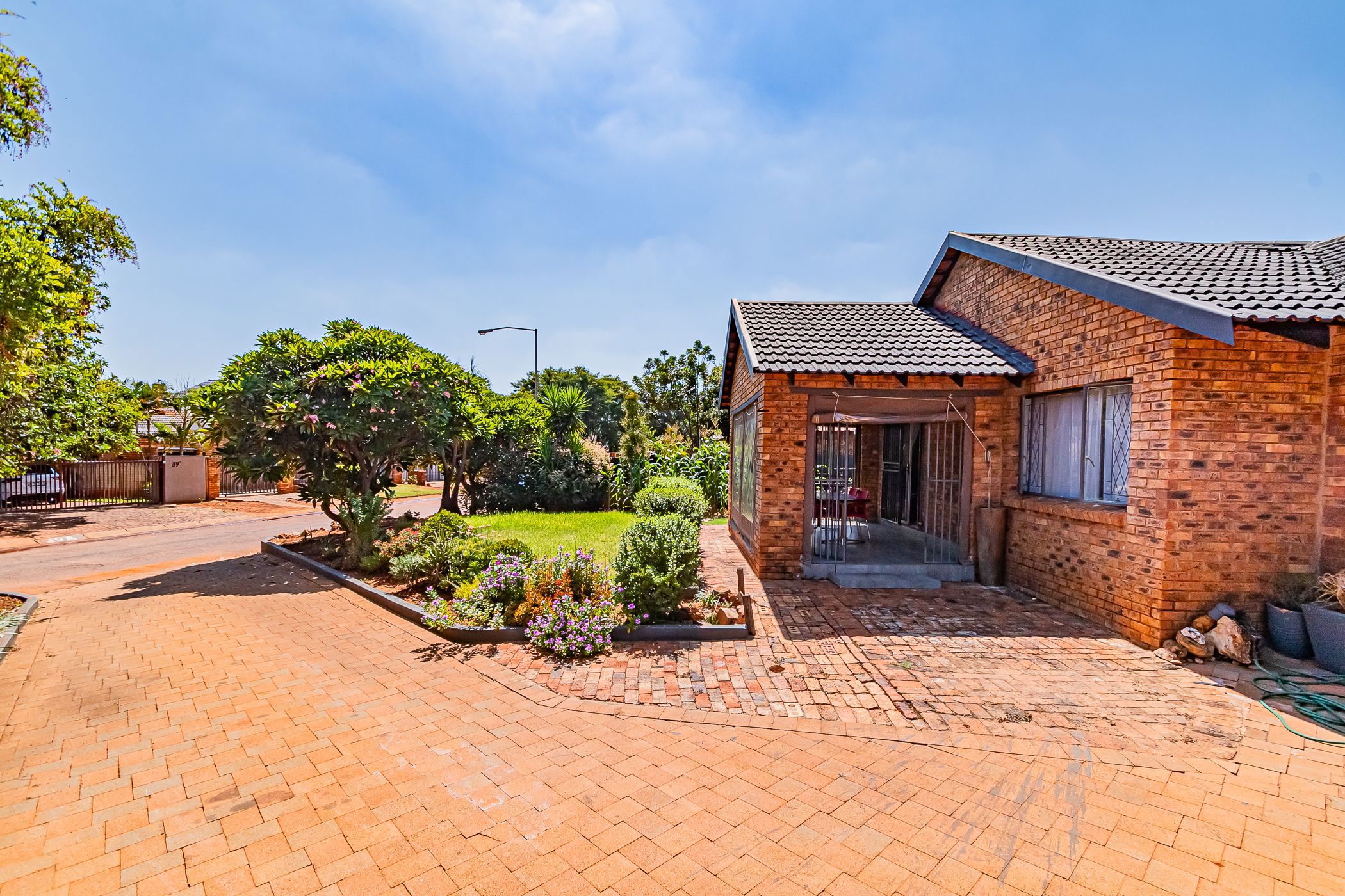 3 Bedroom House For Sale Theresapark PTM1645196 Pam Golding