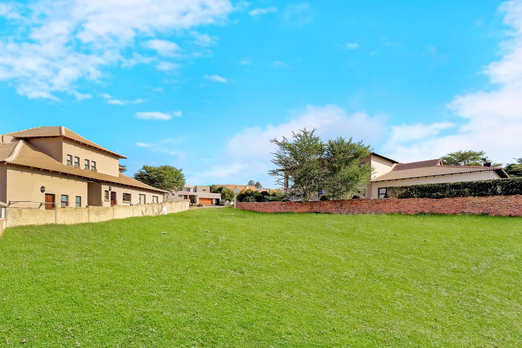 922 m2 Residential Vacant Land For Sale Eagle Canyon Golf Estate