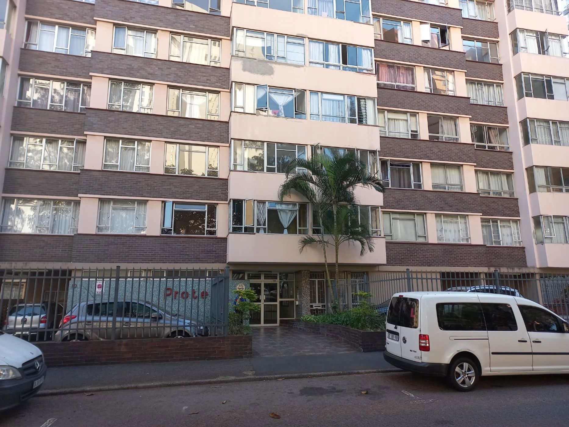 1 Bedroom Apartment For Sale North Beach Durban 1DA1645915 Pam