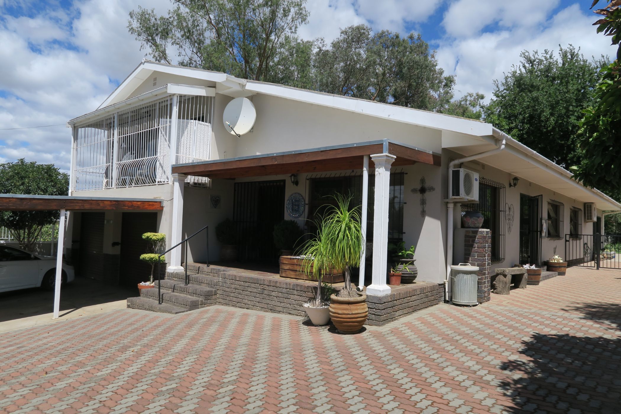 4 Bedroom Singlestorey House For Sale Prince Alfred Hamlet