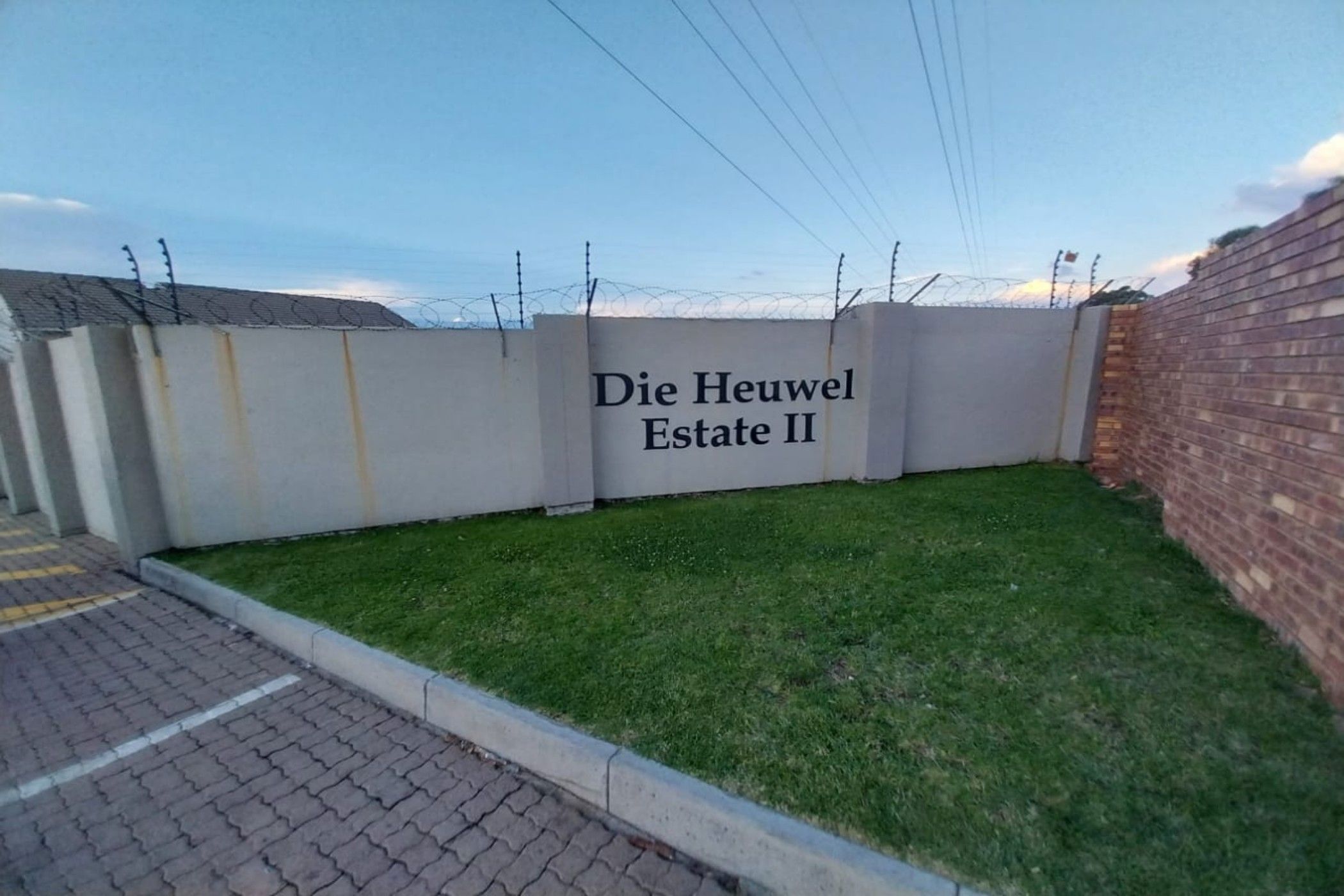 3 bedroom apartment for sale in Die Heuwel
