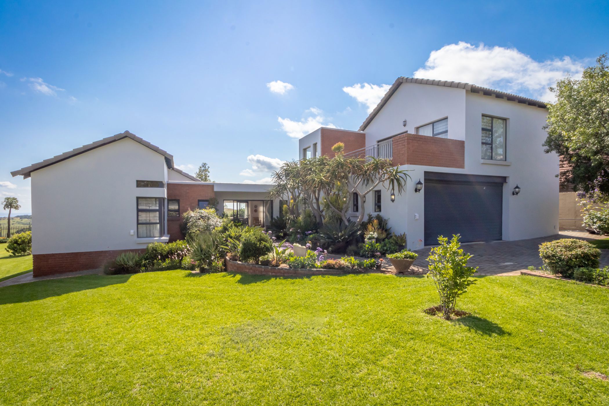 4 Bedroom House For Sale Heuningklip 1KR1647838 Pam Golding