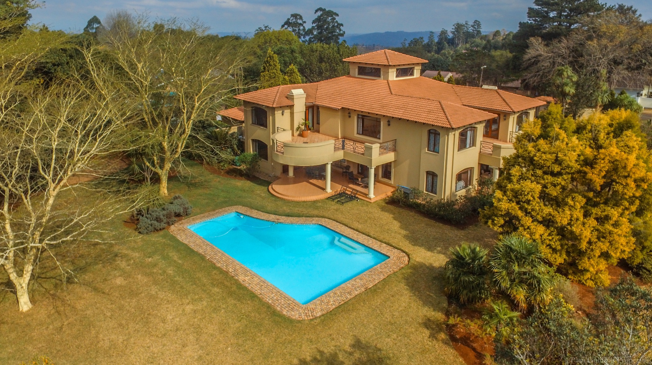 4 bedroom double-storey house for sale in Winston Park