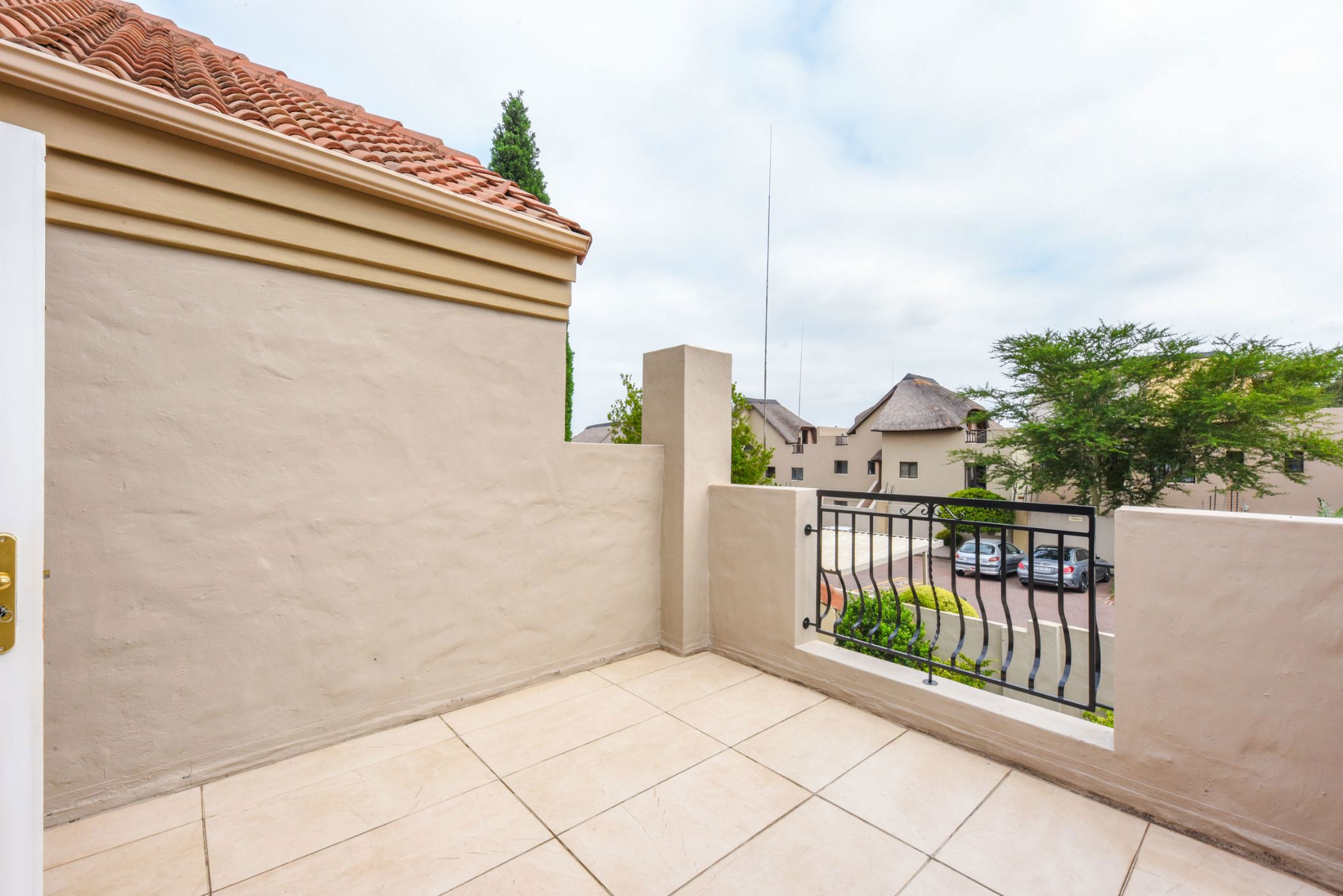 3 Bedroom Apartment For Sale Sunninghill Gardens FW1645416 Pam