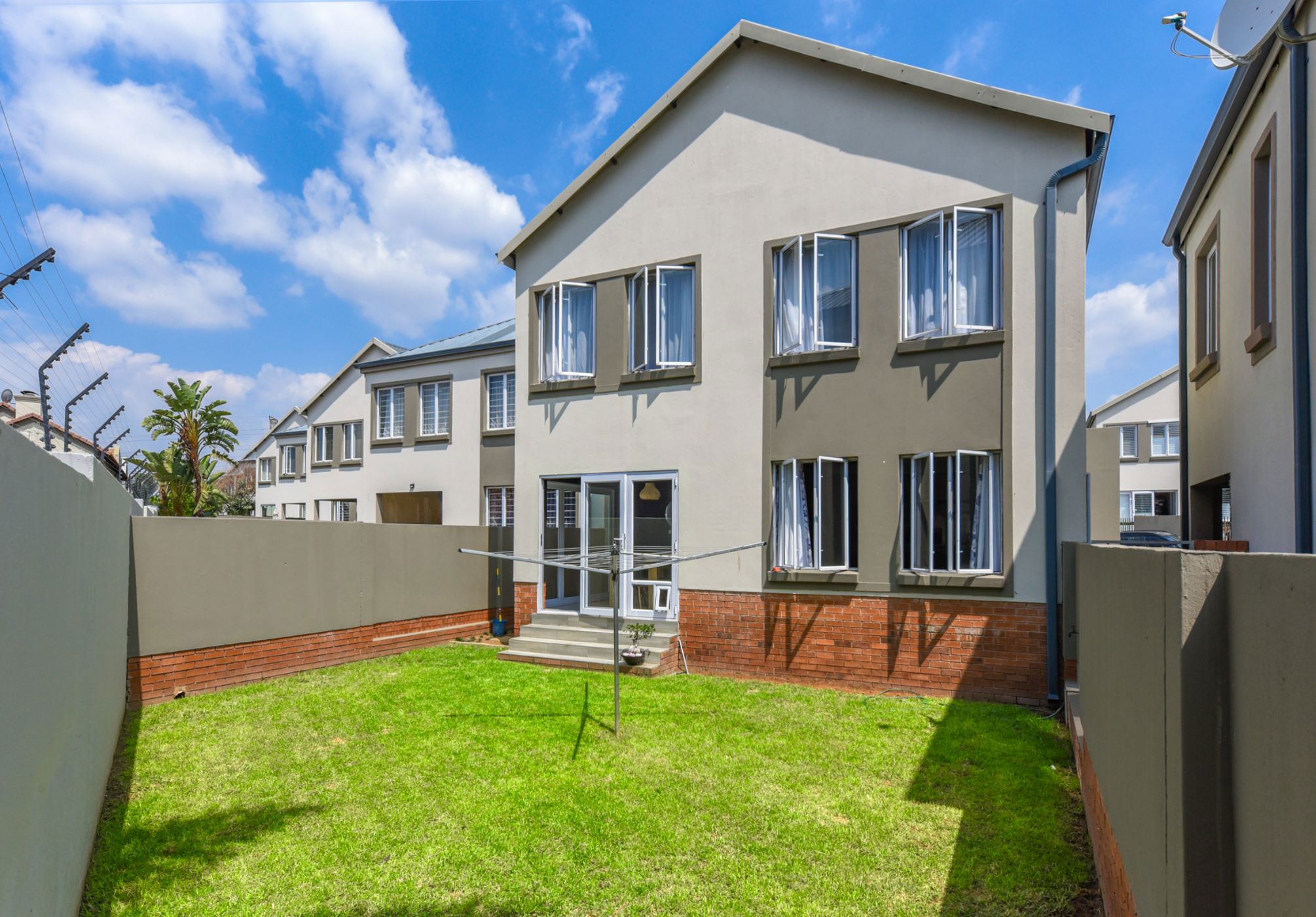 4 Bedroom Doublestorey Cluster For Sale Broadacres FW1650061 Pam