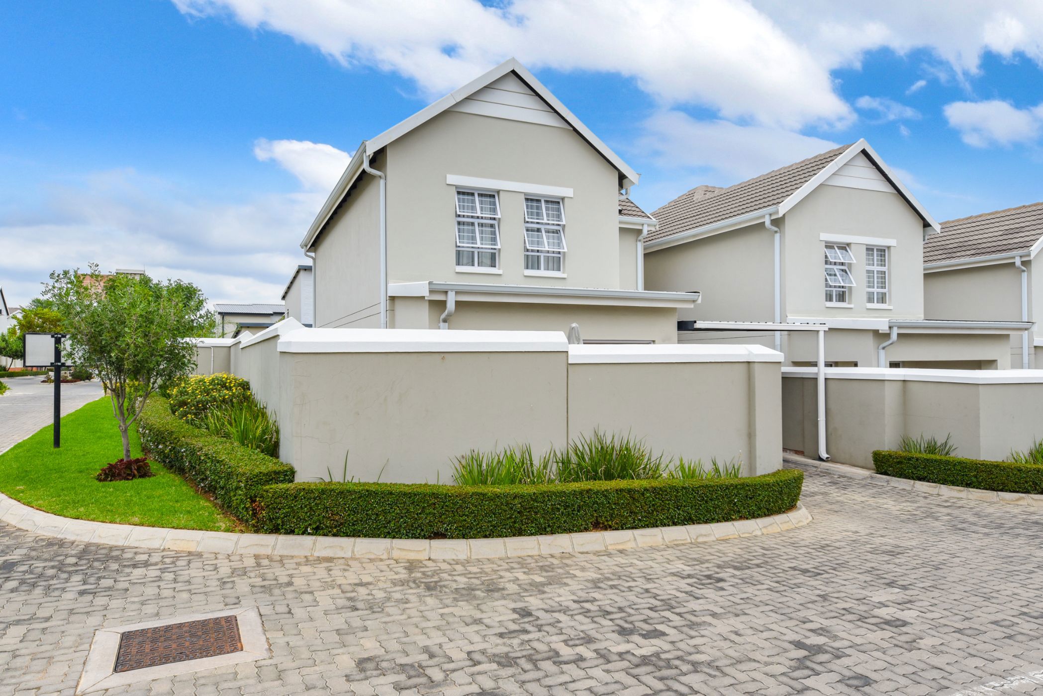 3 Bedroom Townhouse For Sale Broadacres FW1652355 Pam Golding