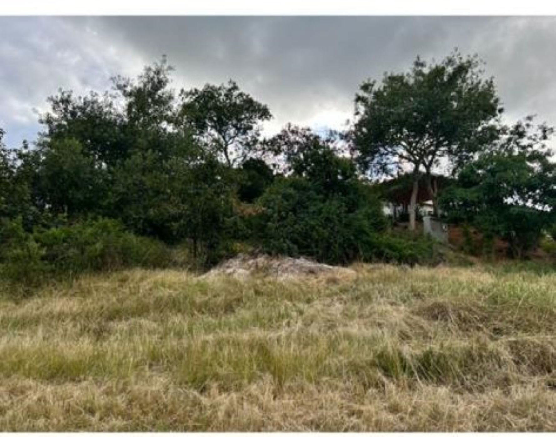 1519 m&sup2; residential vacant land for sale in Granite Hill 