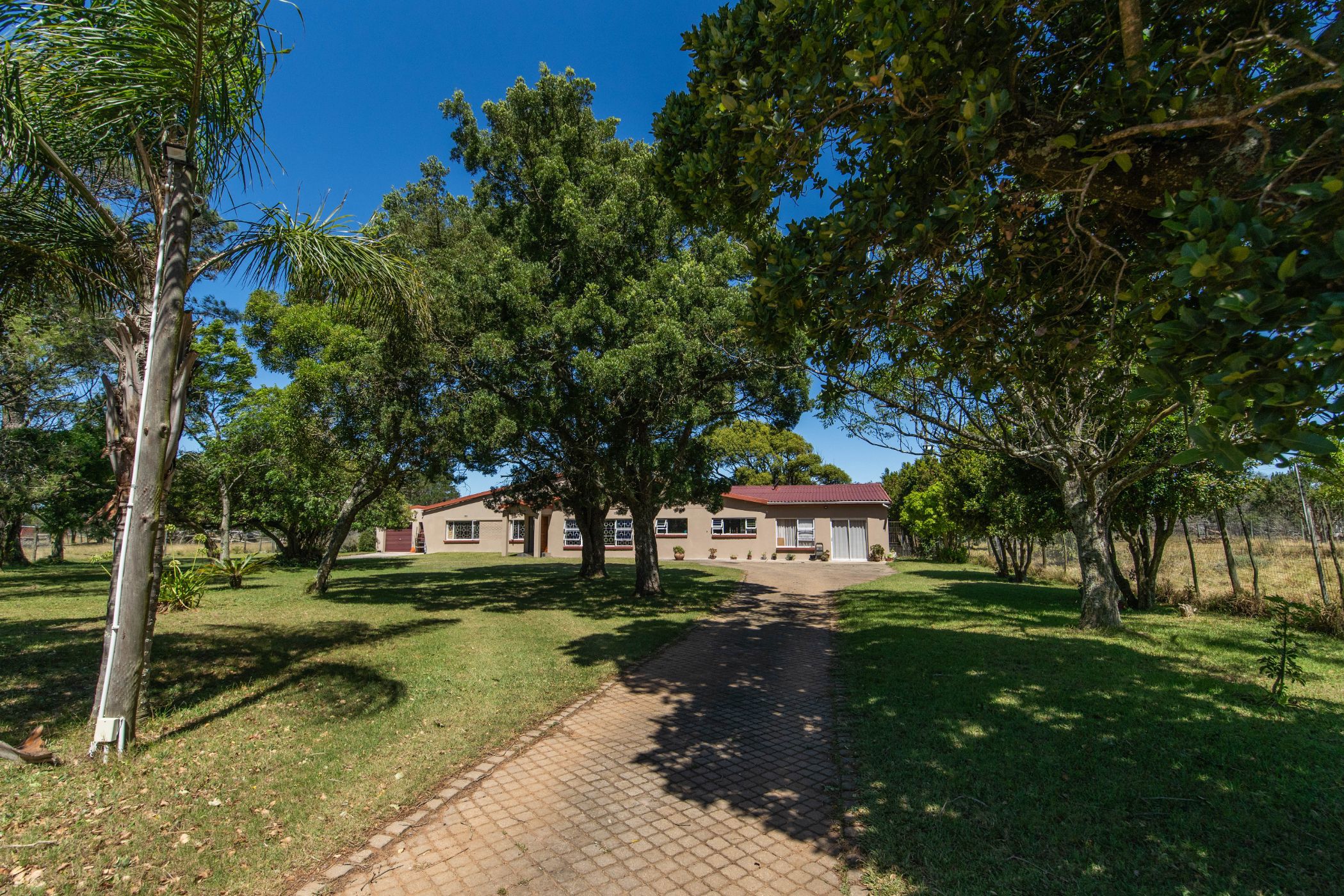 1.8 hectare smallholding for sale in Crockarts Hope AH
