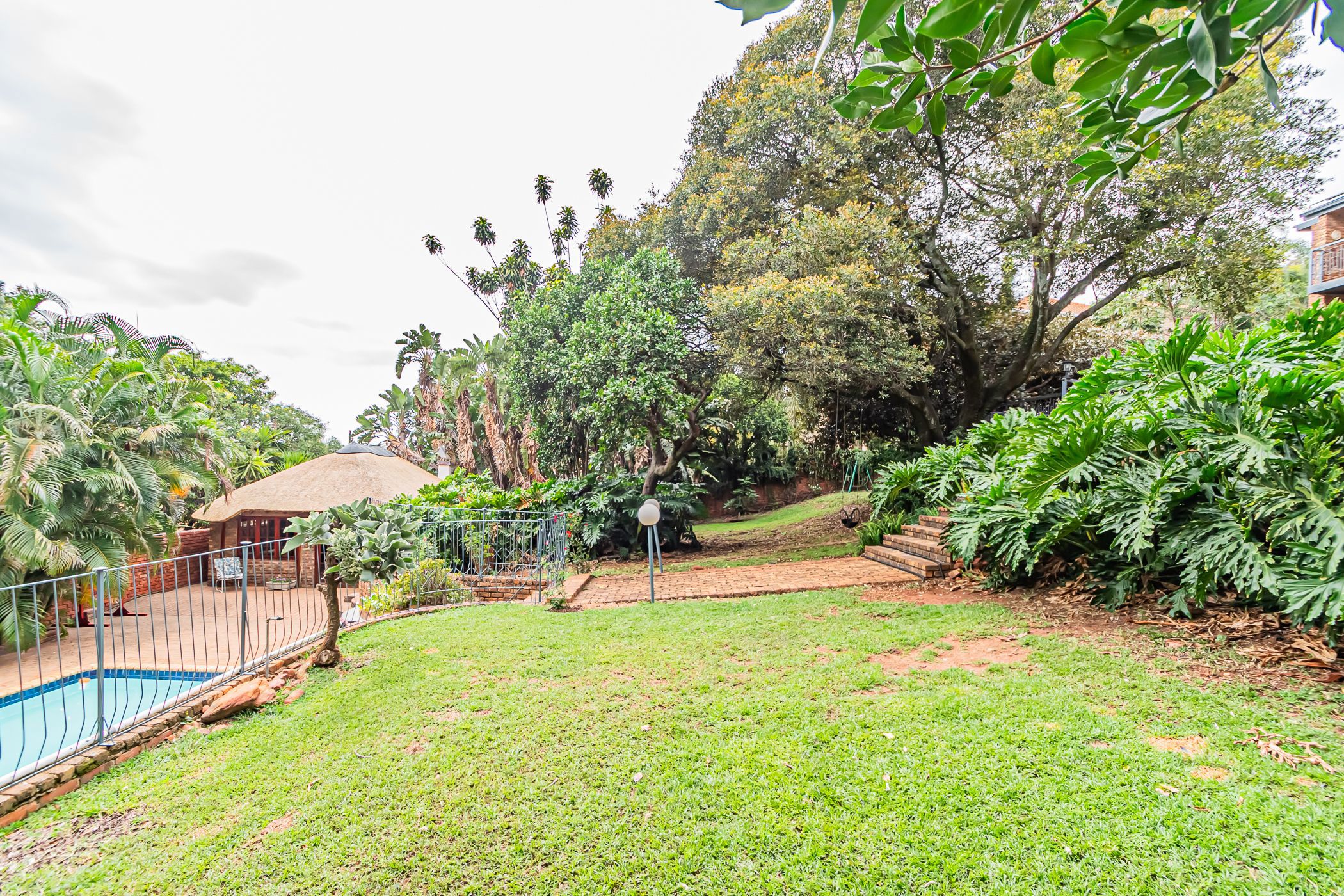 6 bedroom house for sale in Florauna