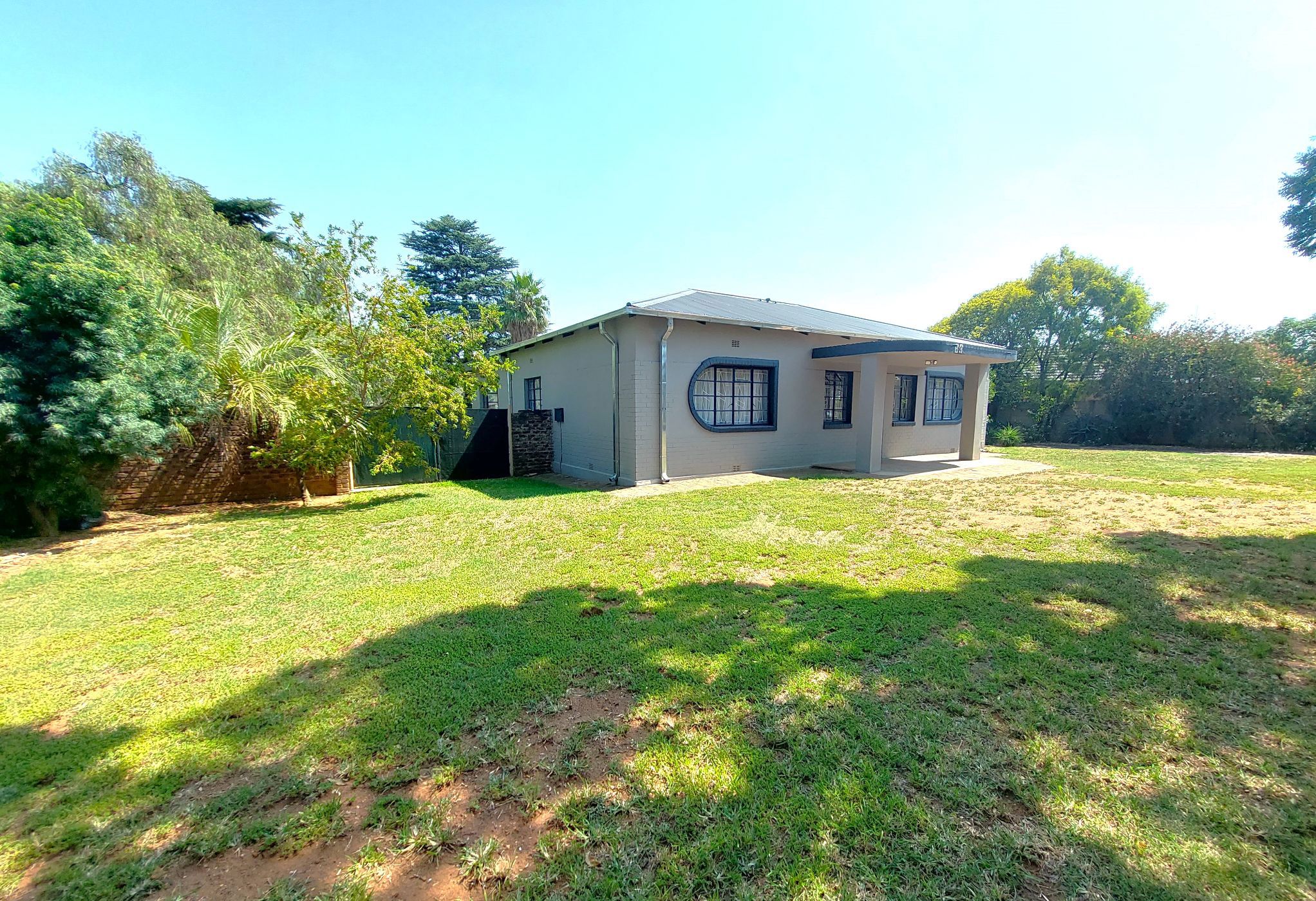 3 Bedroom Singlestorey House For Sale Rensburg 1SP1649454 Pam