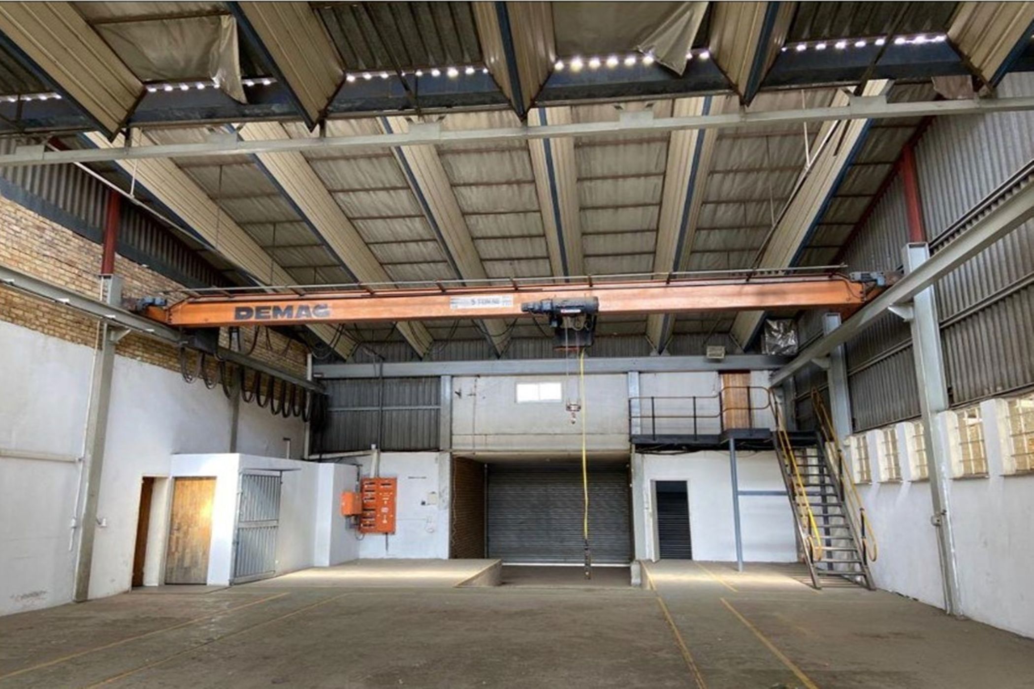 991 m&sup2; commercial building for sale in Witbank (eMalahleni)