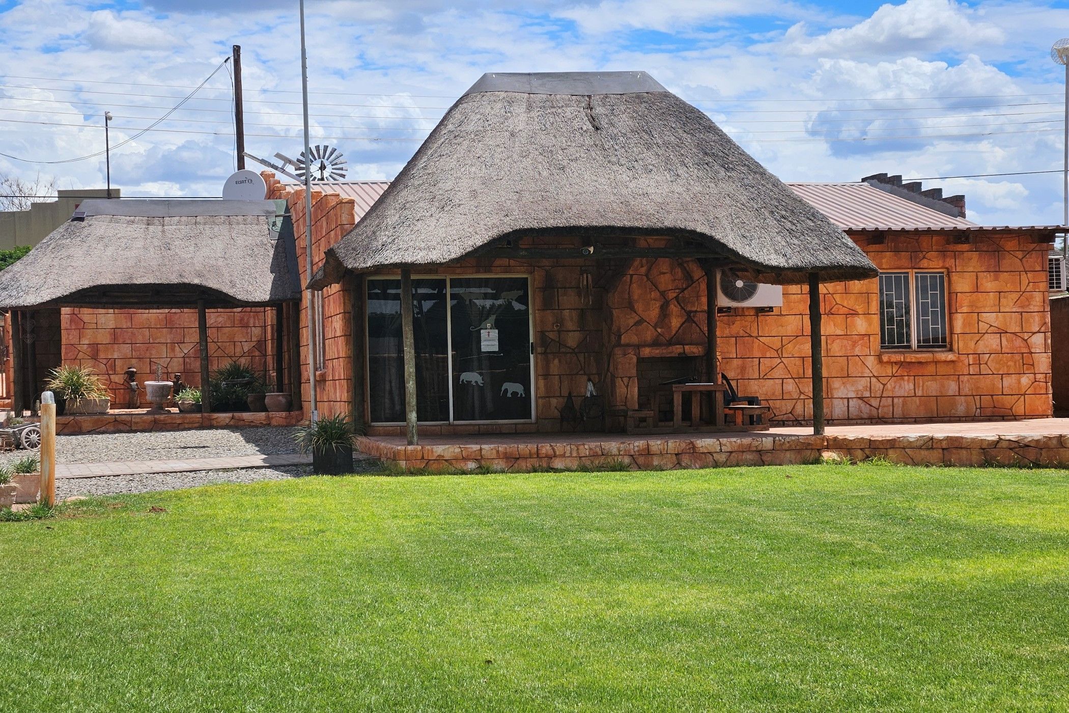 5 guest room guesthouse for sale in Dibeng (Northern Cape)