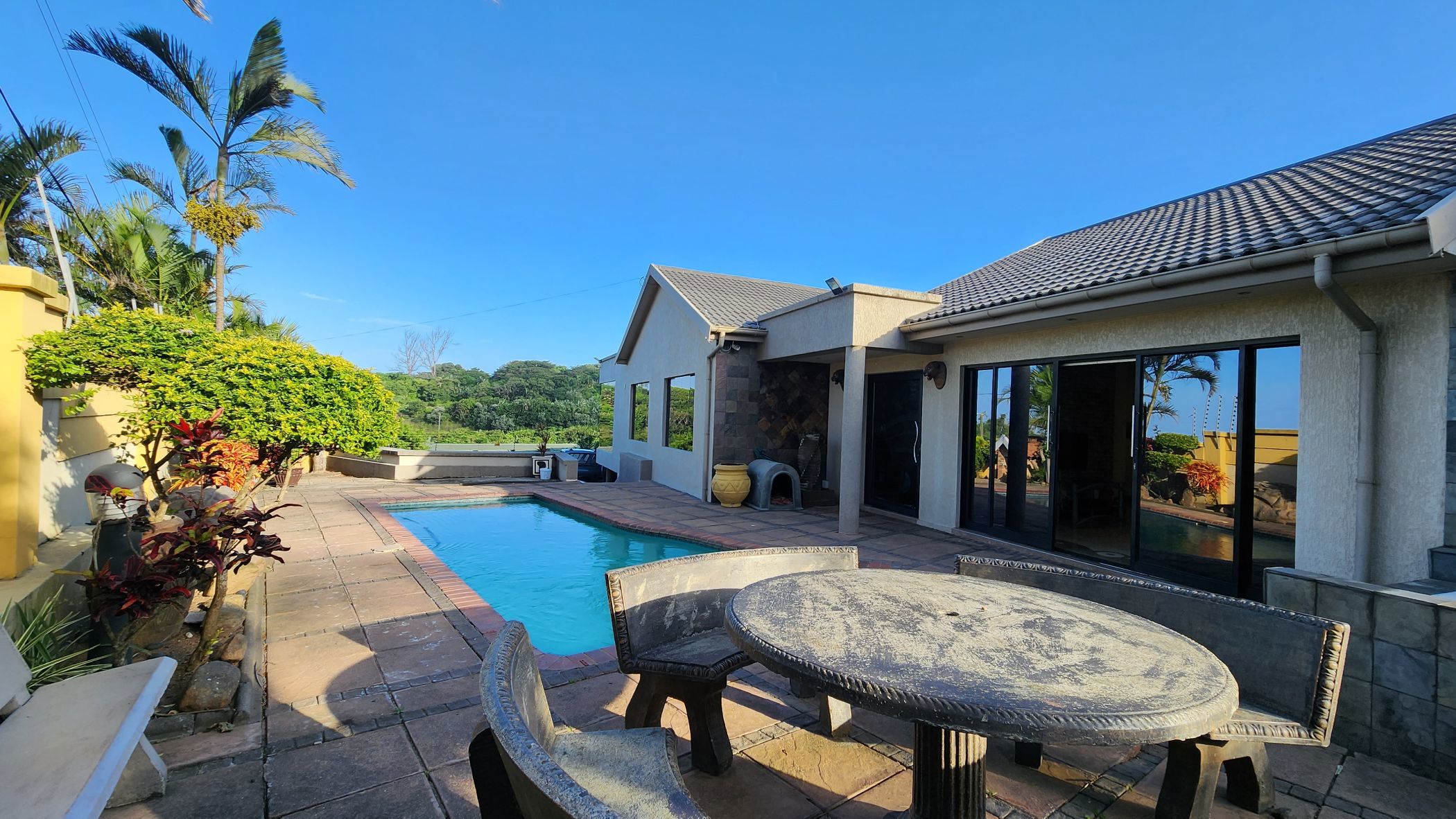 4 Bedroom House For Sale Oslo Beach (Port Shepstone) 1PX1650232