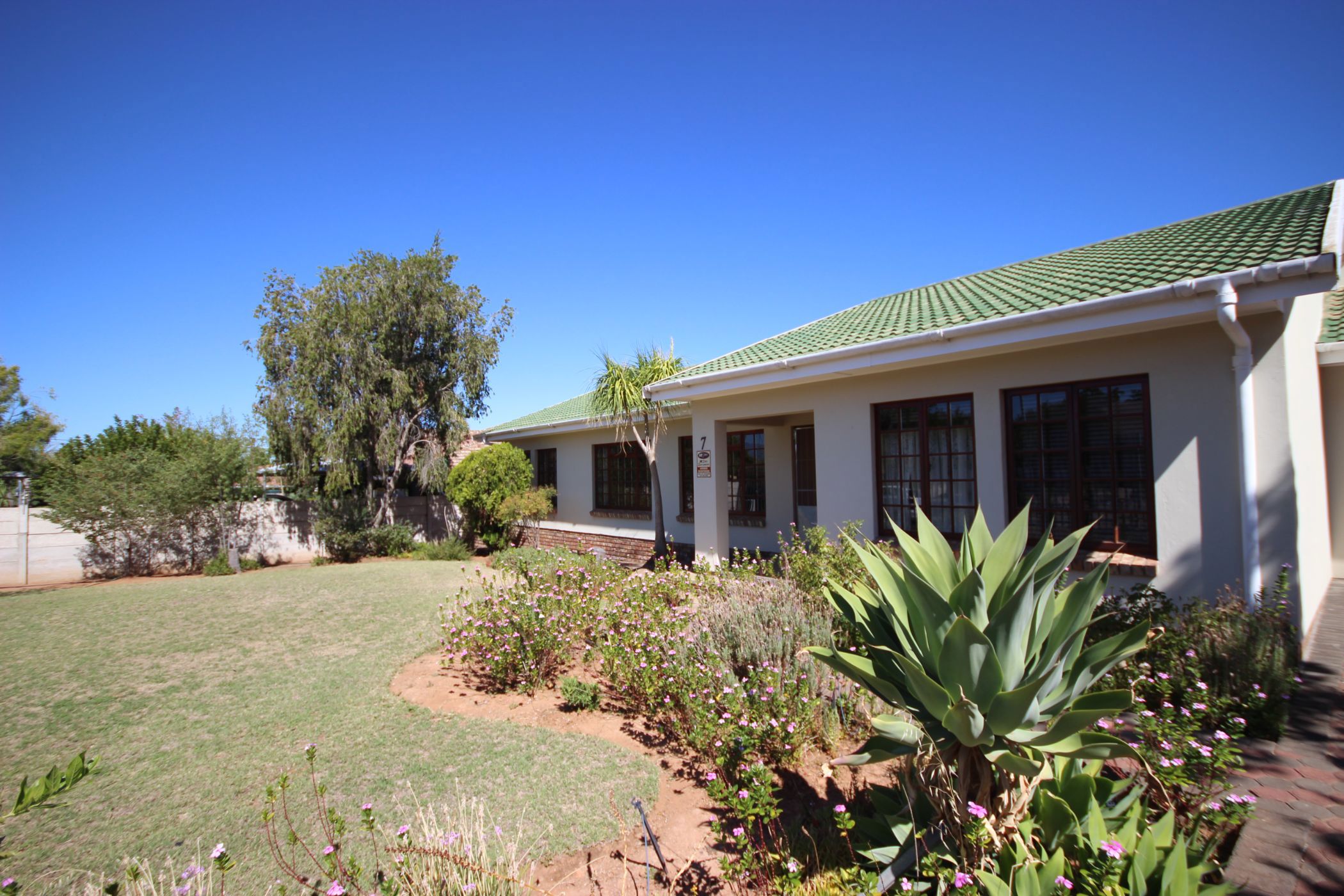 3 Bedroom House For Sale West Bank (Oudtshoorn) 1OU1649836 Pam Golding Properties