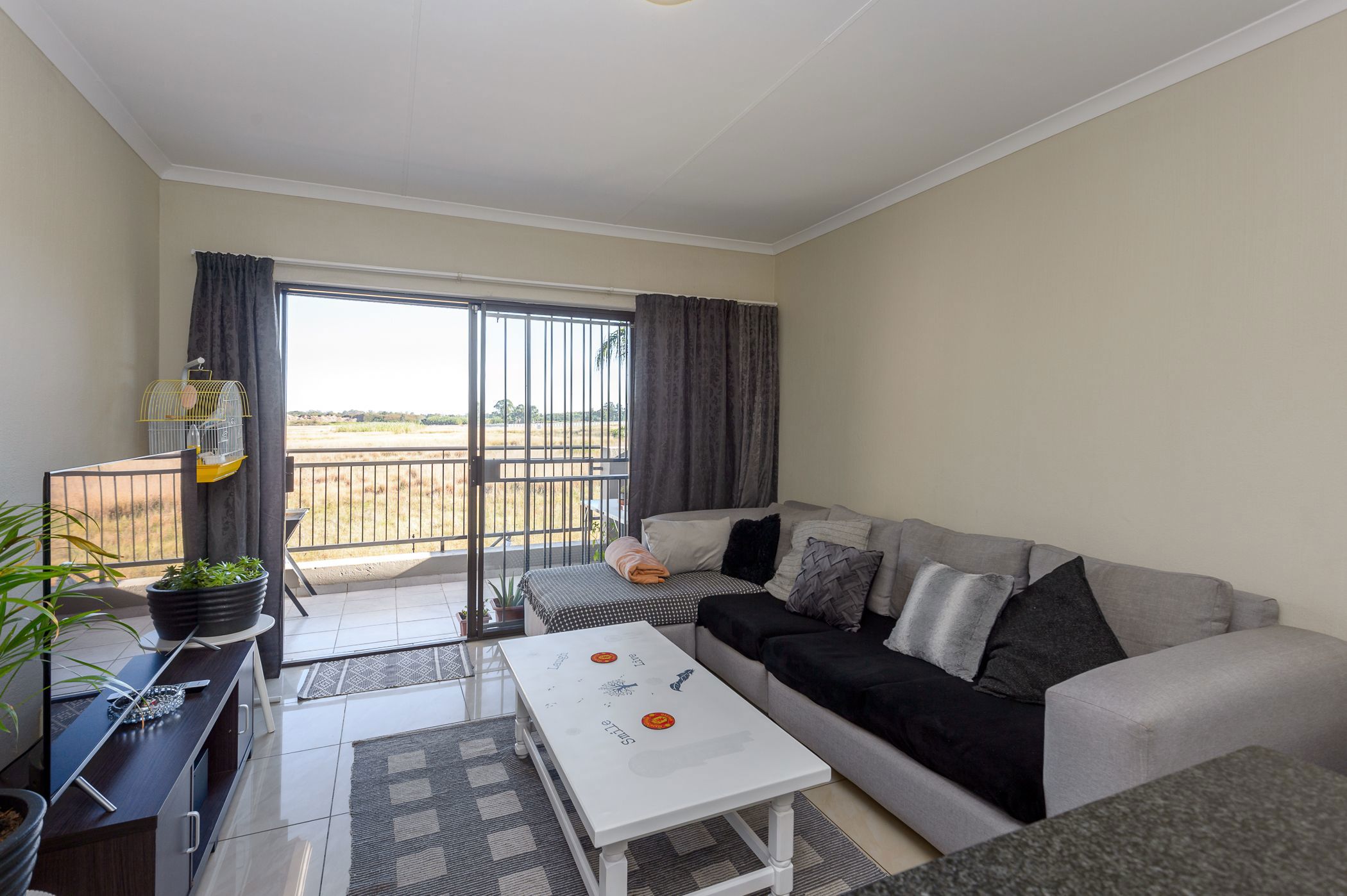 2 bedroom apartment for sale in Brentwood Park (Benoni)