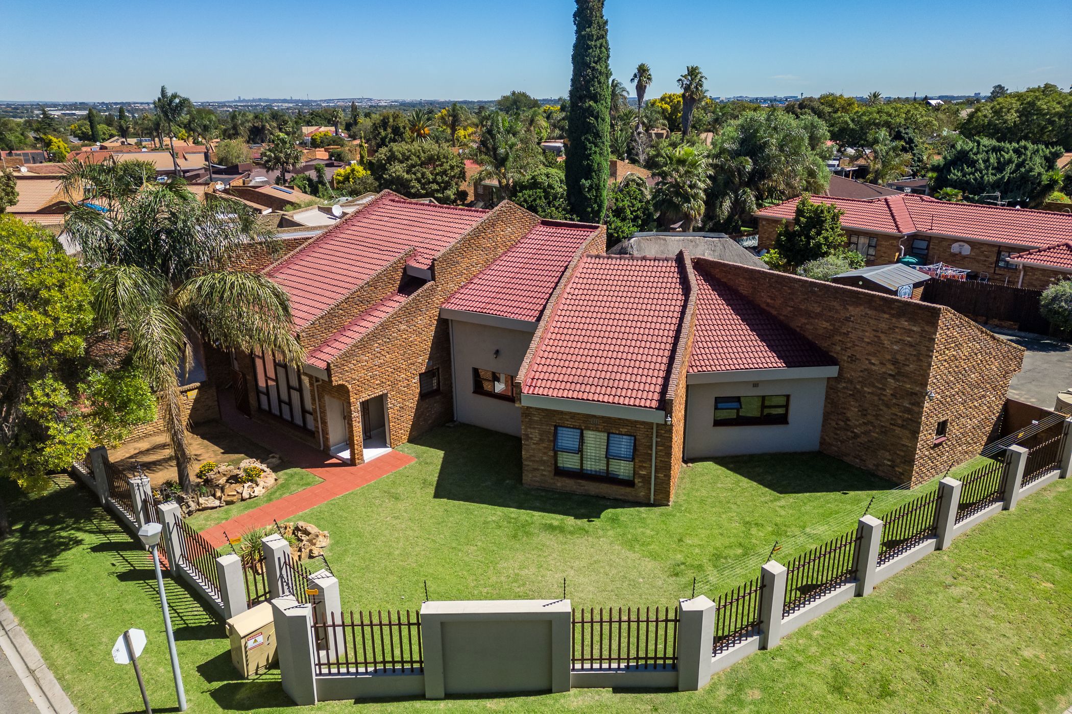 4 Bedroom House For Sale Farrarmere EN1652748 Pam Golding Properties