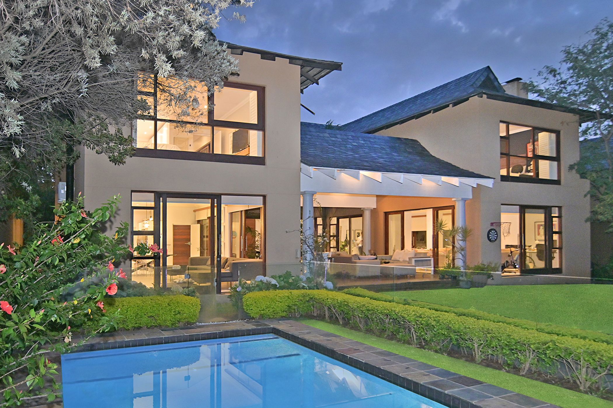 3 Bedroom Doublestorey Cluster For Sale Sandhurst HP1653734 Pam