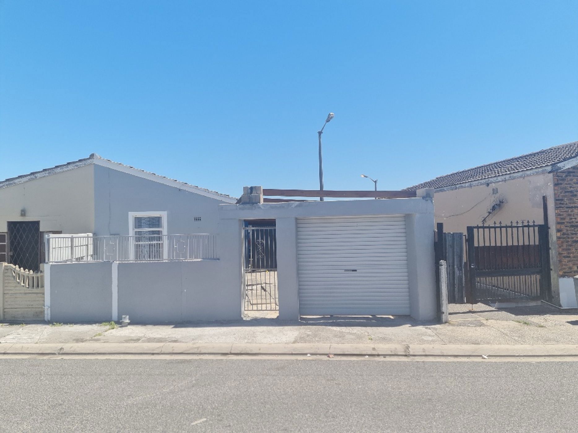 2 bedroom house for sale in Portlands