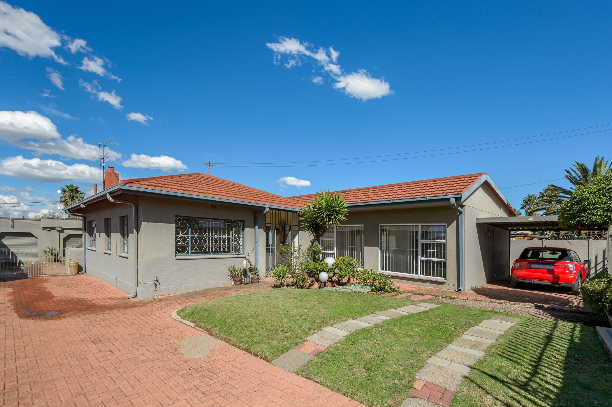 3 Bedroom House For Sale Malvern East BED1652383 Pam Golding