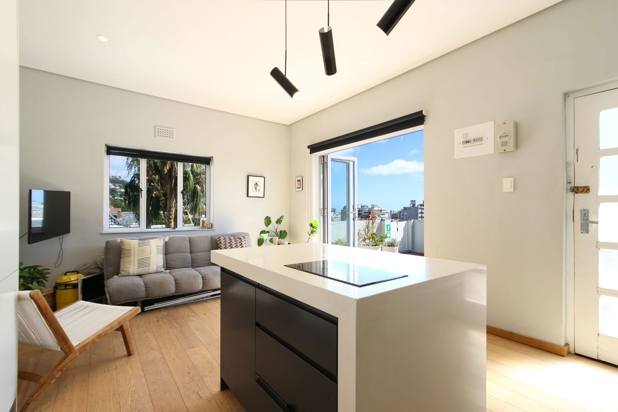 1 Bedroom Apartment For Sale Sea Point AS1652177 Pam Golding