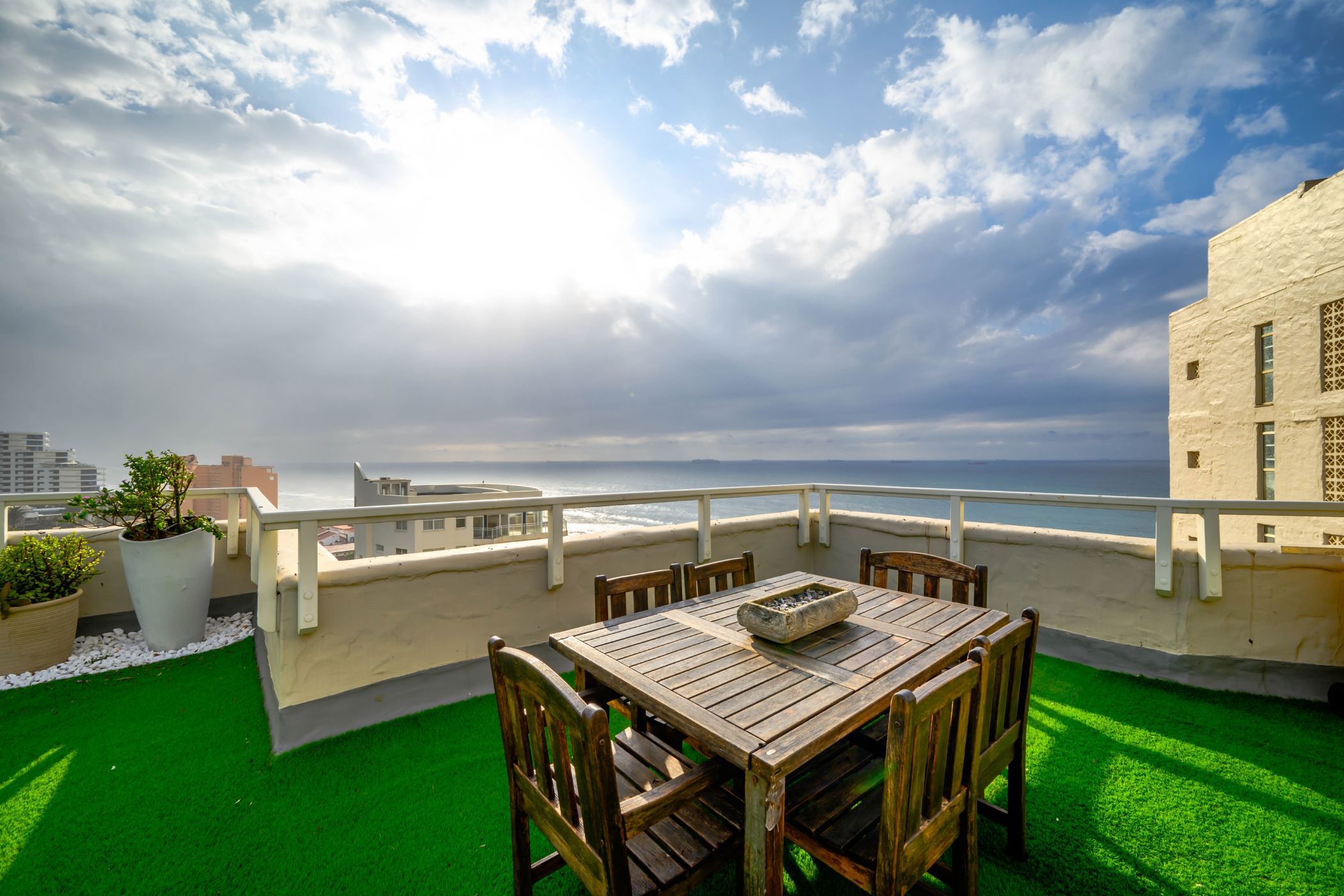 3 bedroom apartment for sale in uMhlanga Rocks