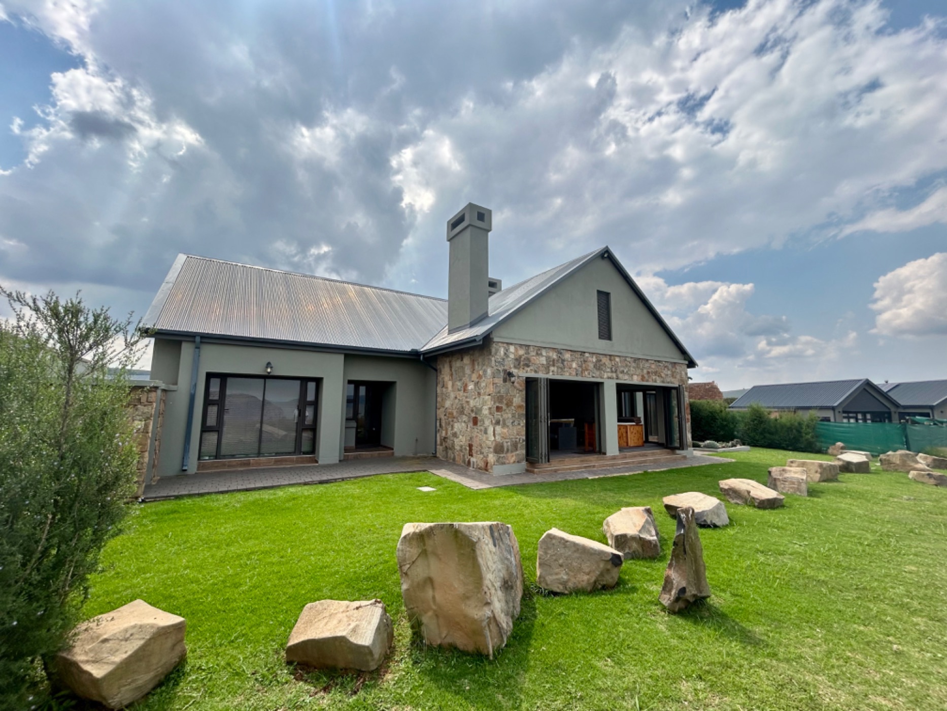 4 bedroom golf estate house for sale in Highland Gate