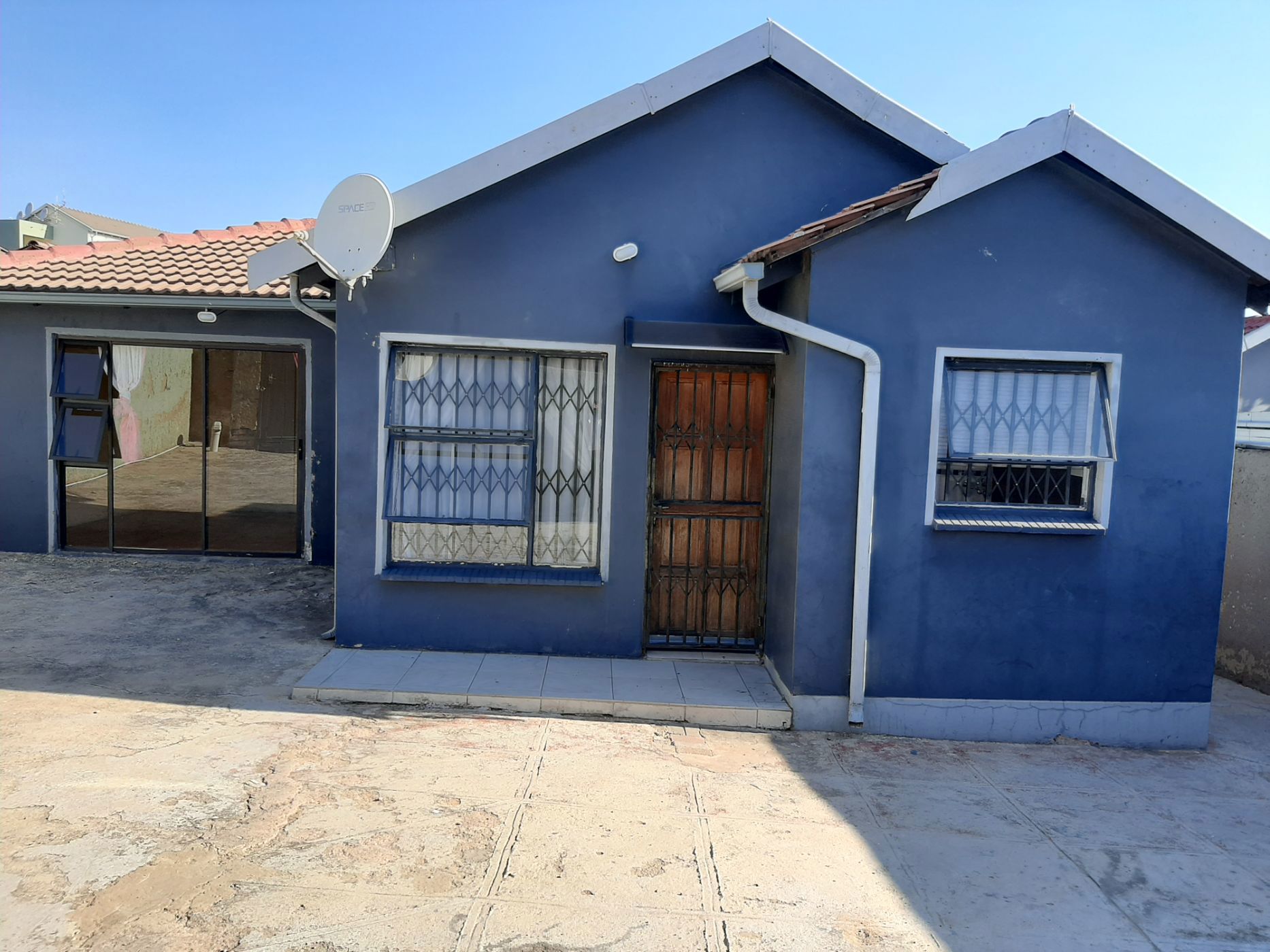 2 Bedroom House For Sale | Bank Assisted Sale by FNB | Fleurhof ...