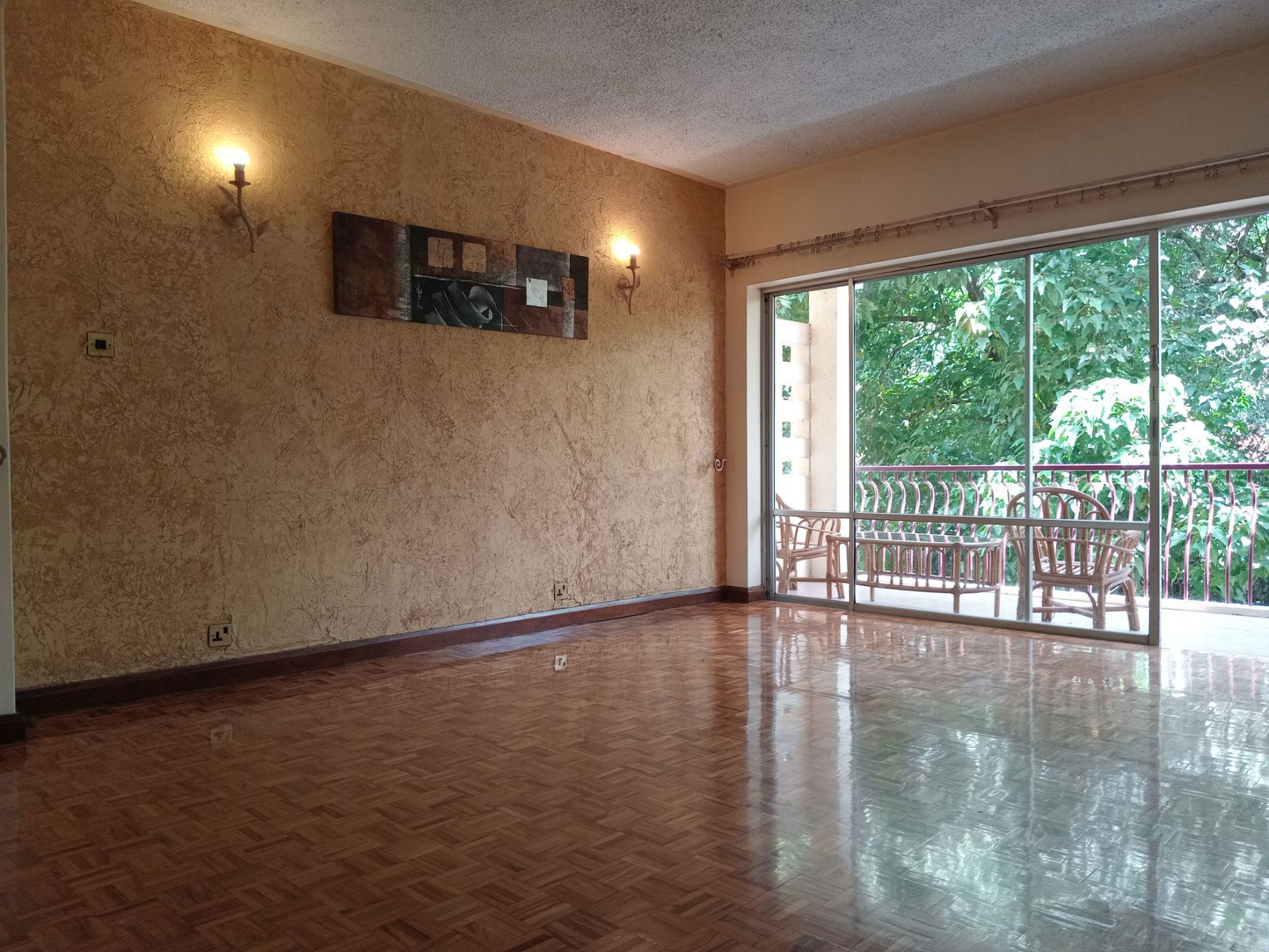 4 bedroom apartment to rent in Kilimani (Kenya)
