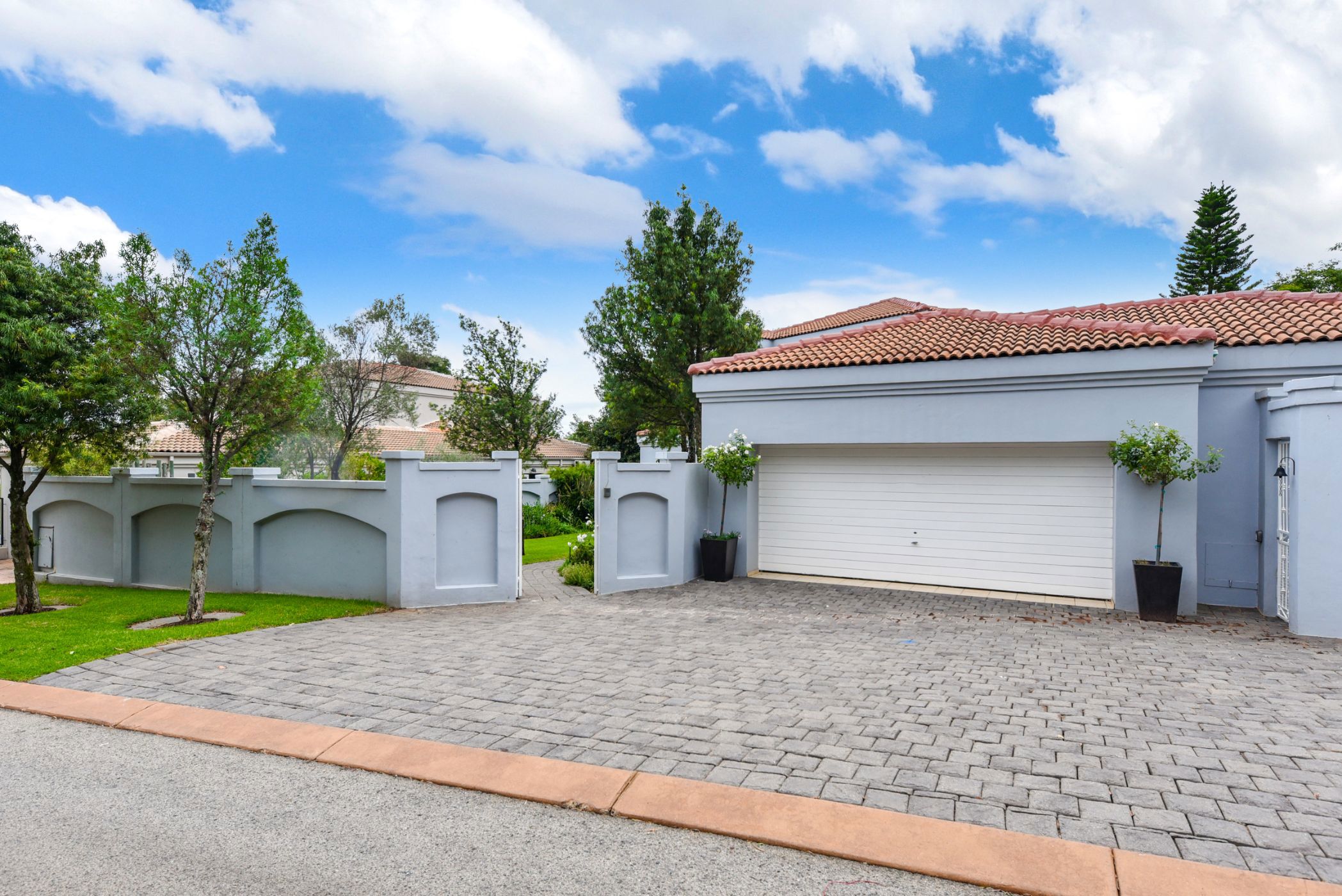 3 Bedroom Doublestorey House For Sale Dainfern Golf Estate