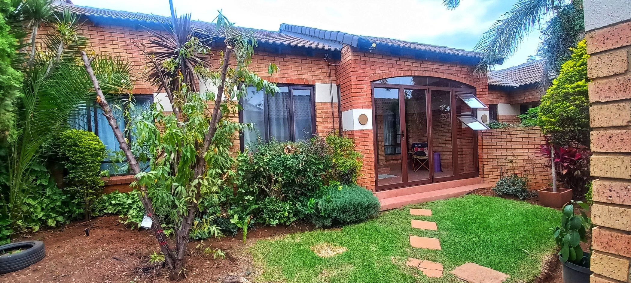 2 Bedroom Townhouse For Sale Mooikloof Ridge PT1653025 Pam