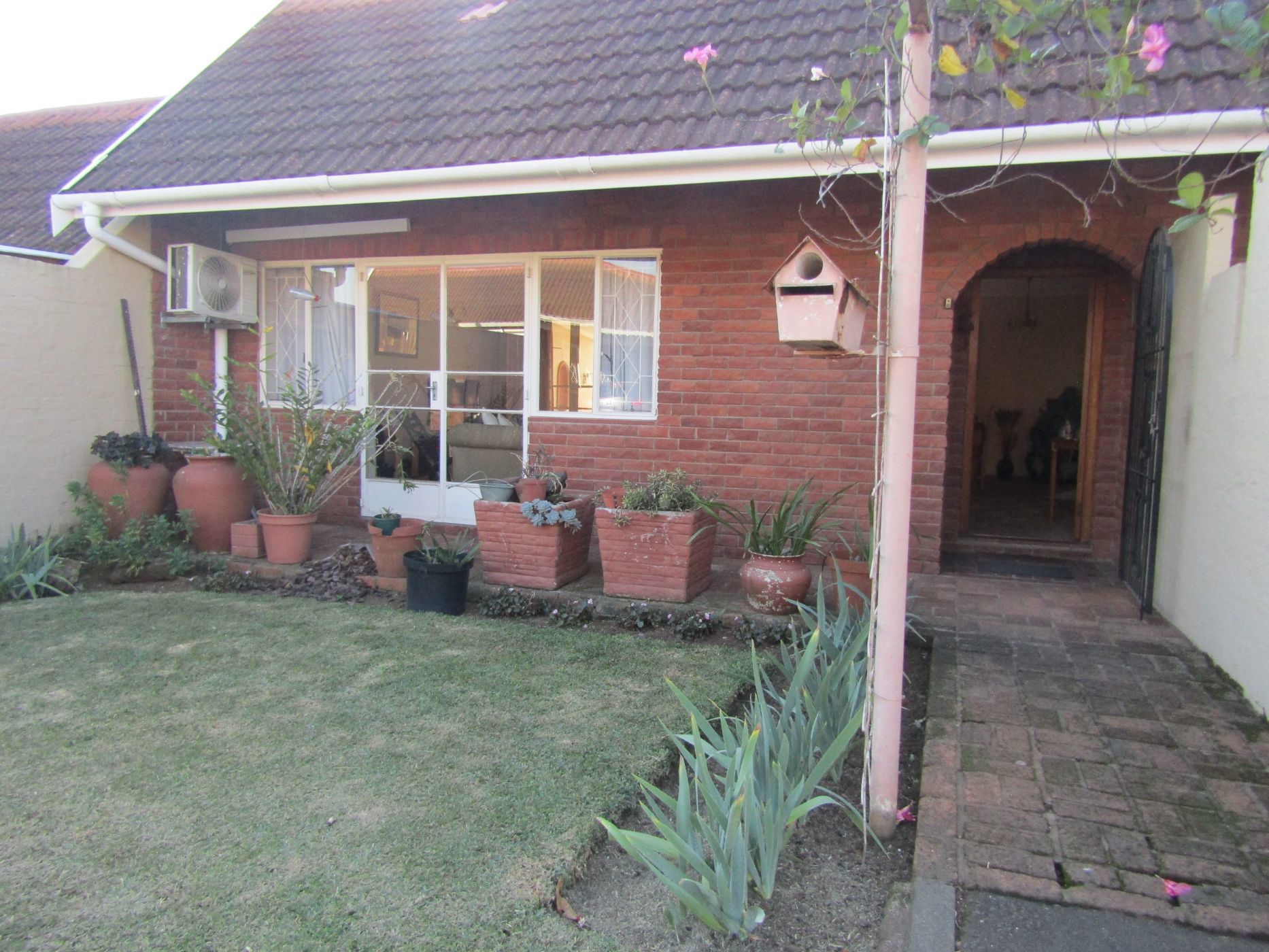 2 bedroom townhouse for sale in Hayfields