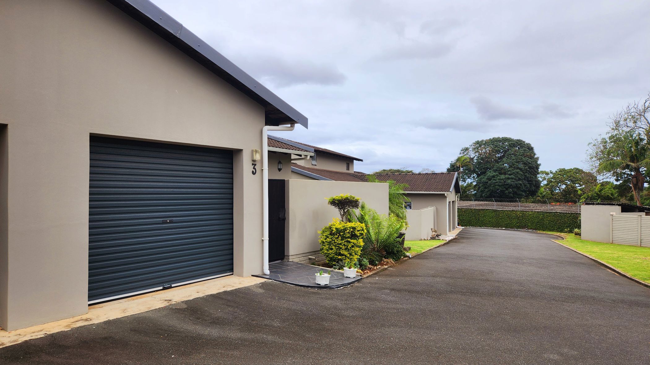3 bedroom townhouse for sale in Umtentweni