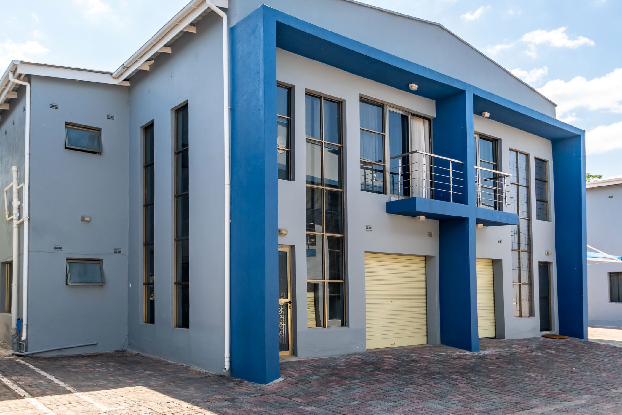 3 Bedroom Doublestorey Cluster For Sale Newlands (Zimbabwe