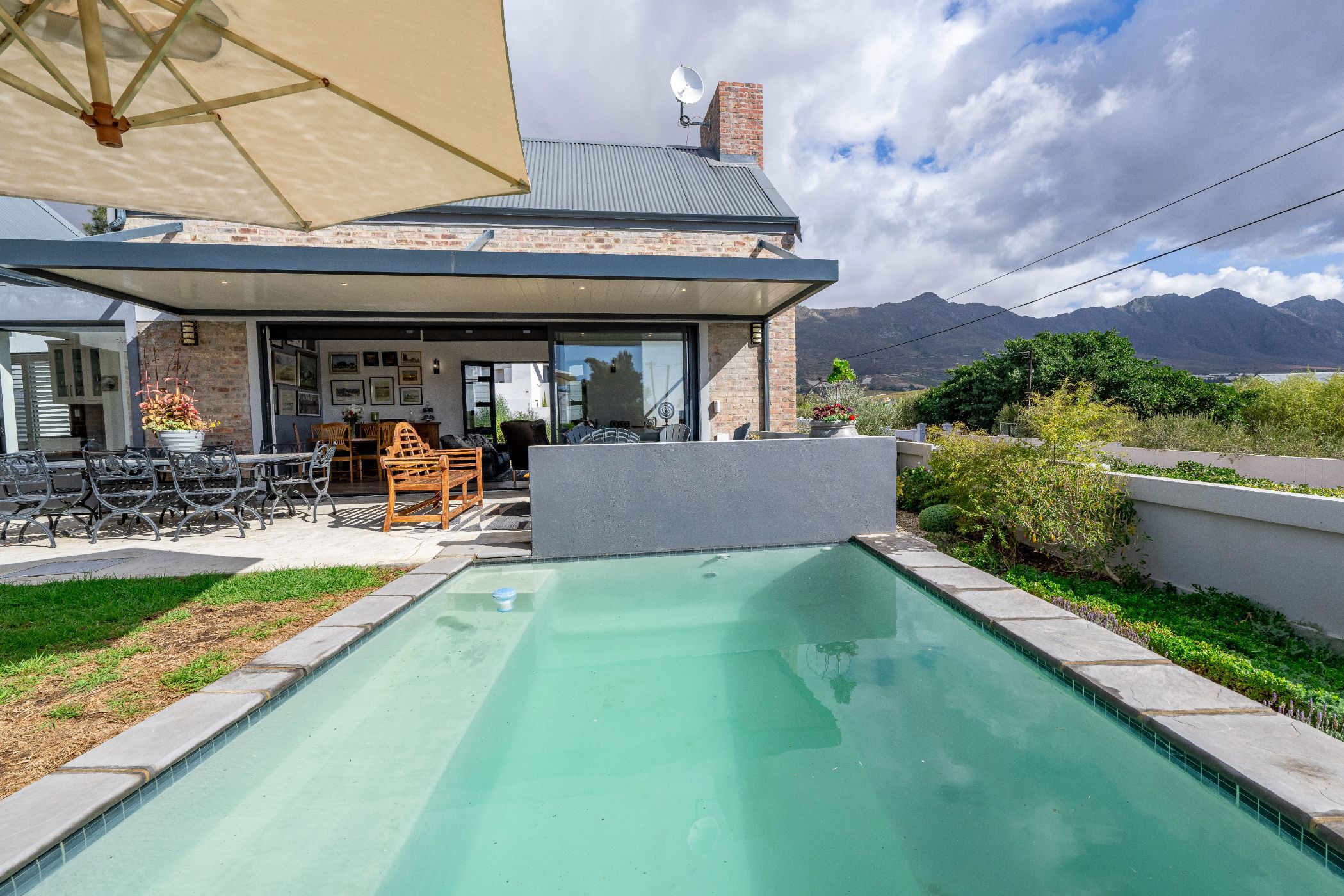 3 bedroom house for sale in Riebeek Kasteel