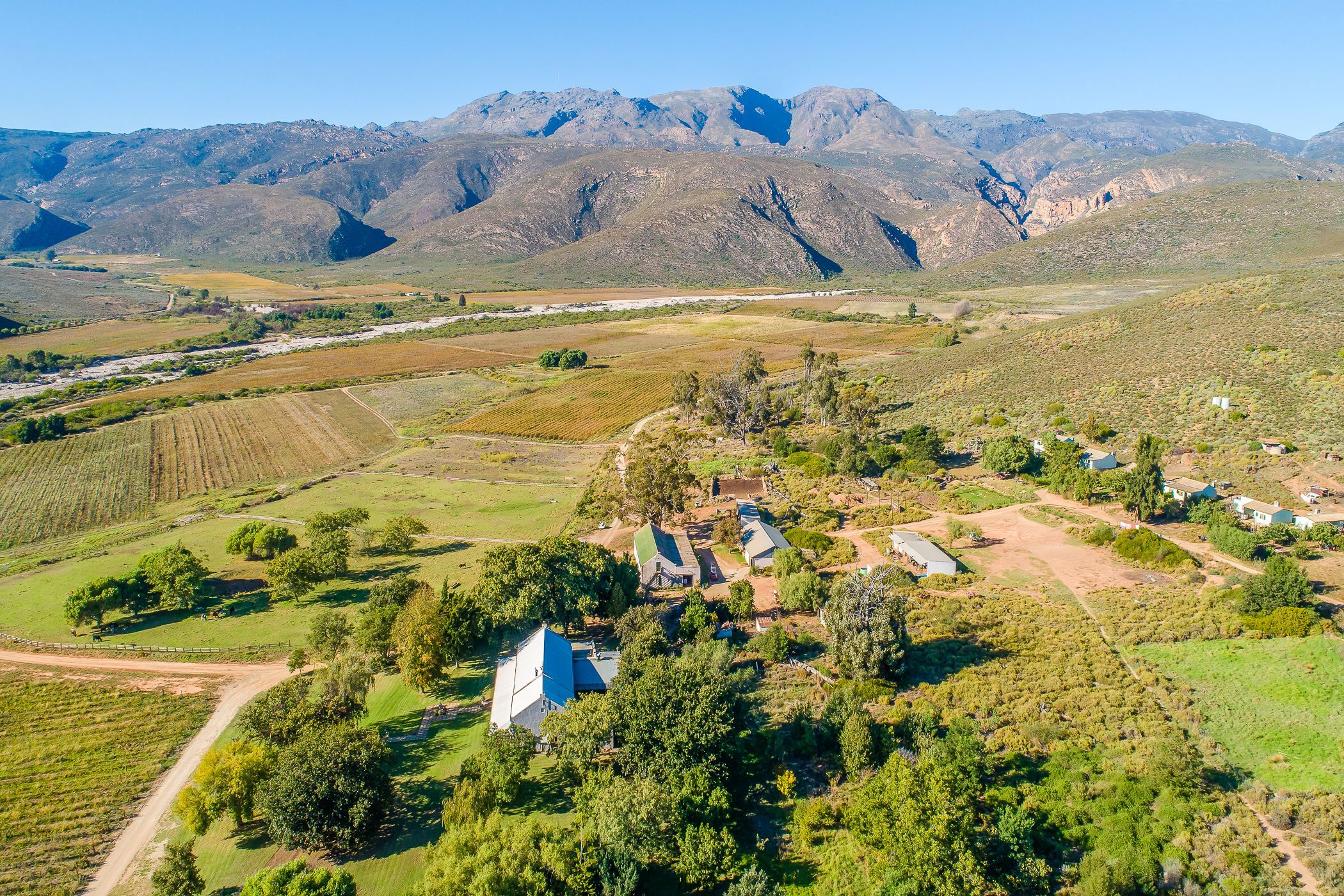 357.8 hectare wine farm for sale in Worcester Rural